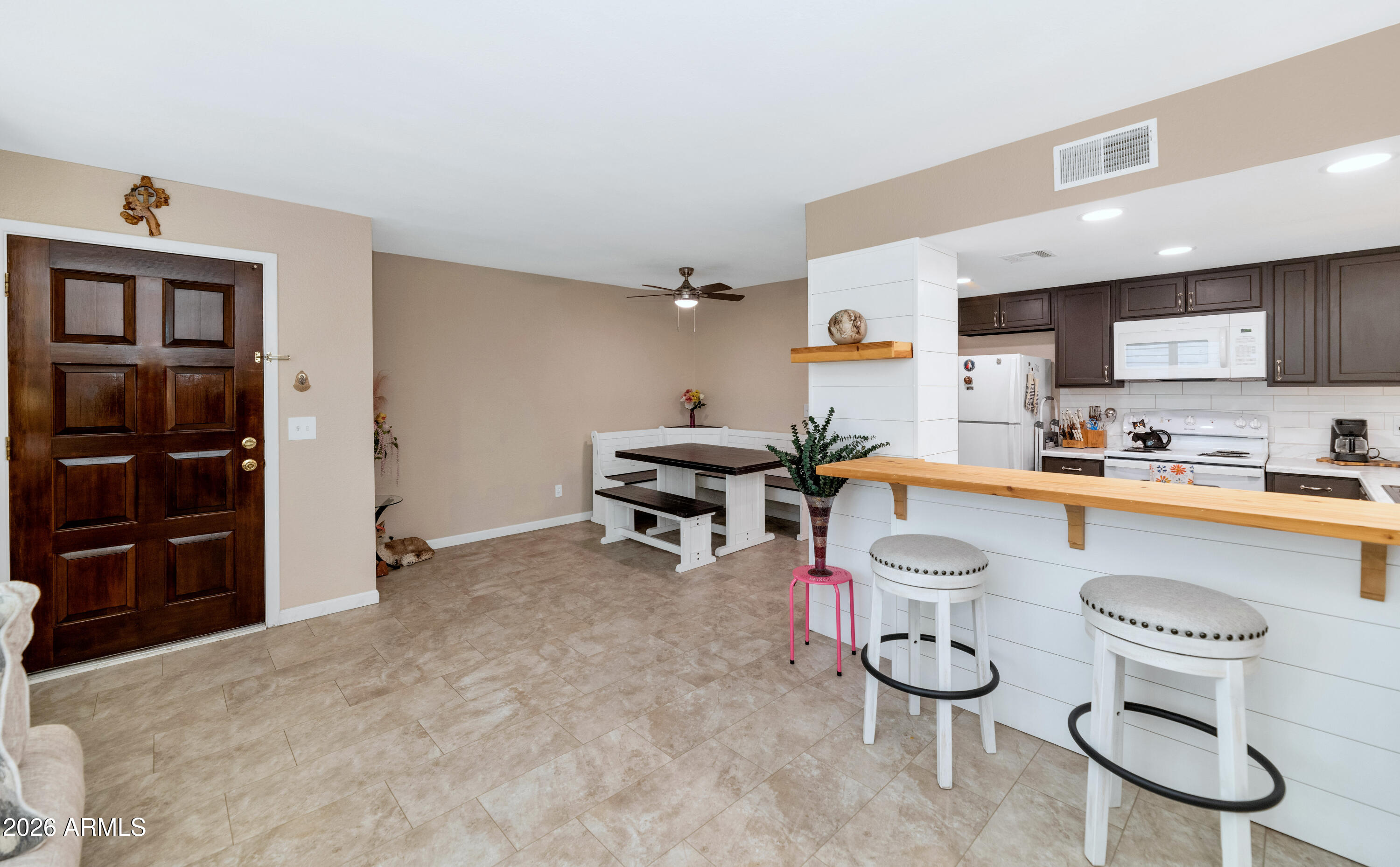FRONTIER VILLAGE CONDOMINIUMS PHASE 2 - Residential