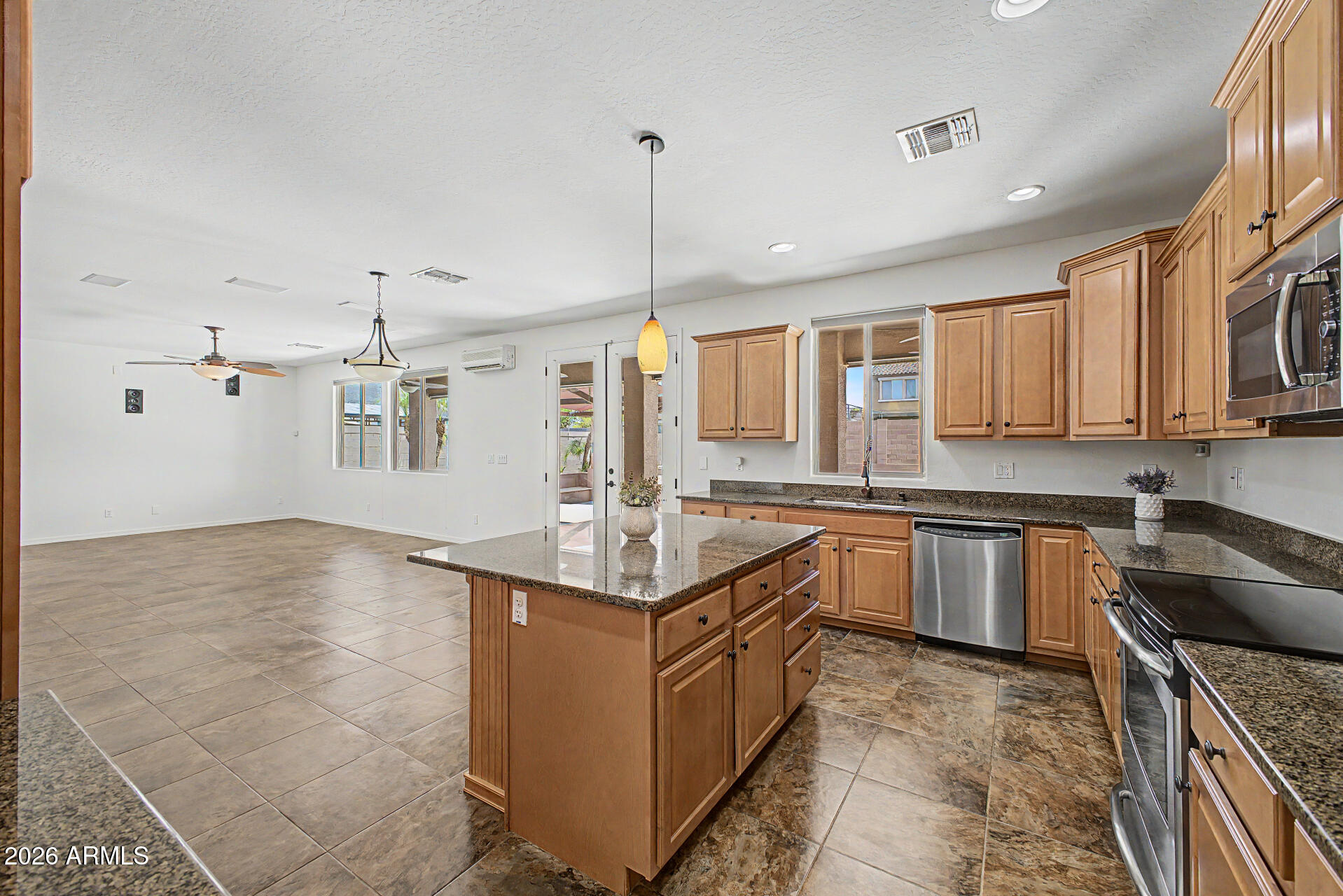 28TH STREET HOMES - Residential