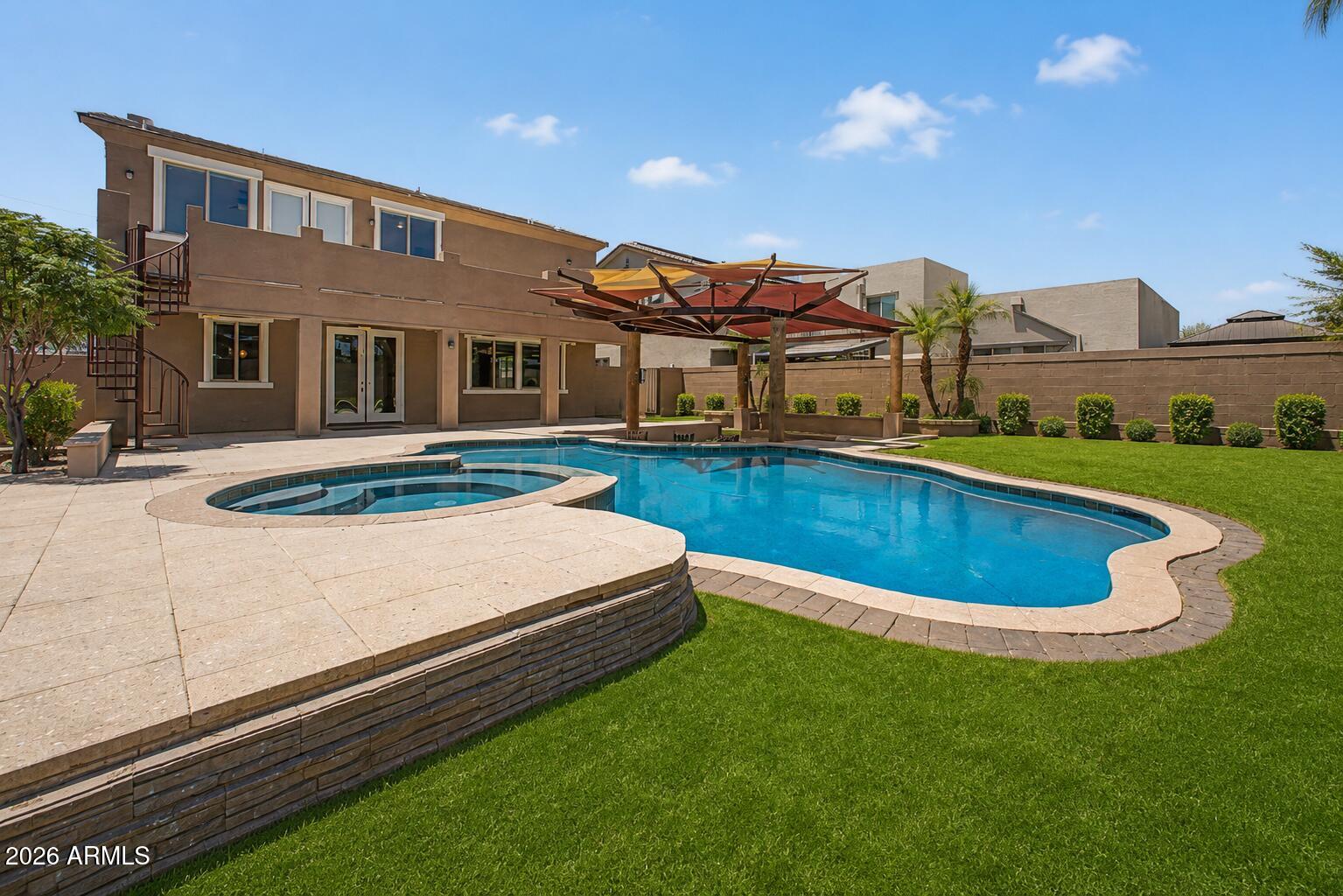 28TH STREET HOMES - Residential