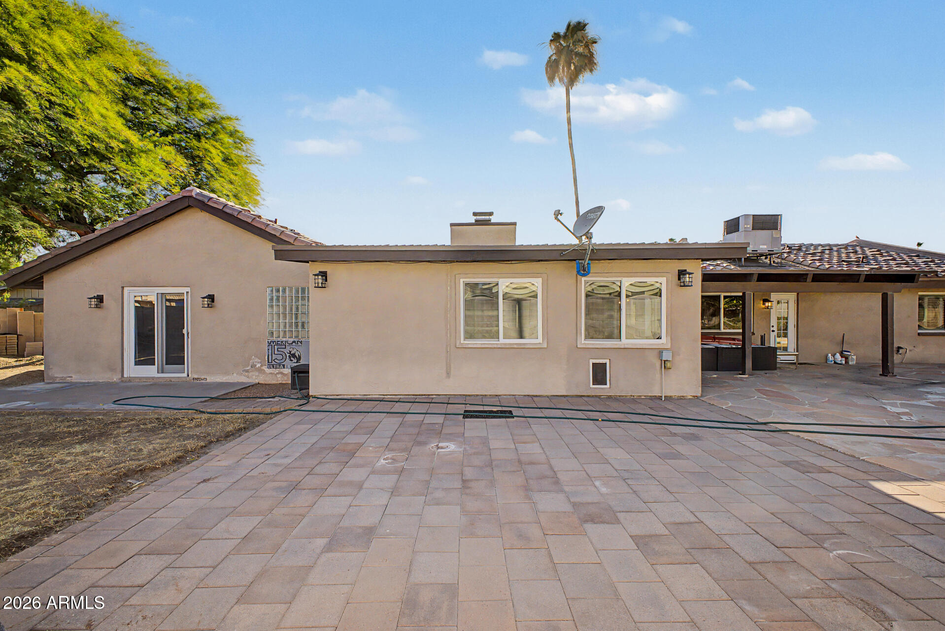 MODERN GROVES - Residential
