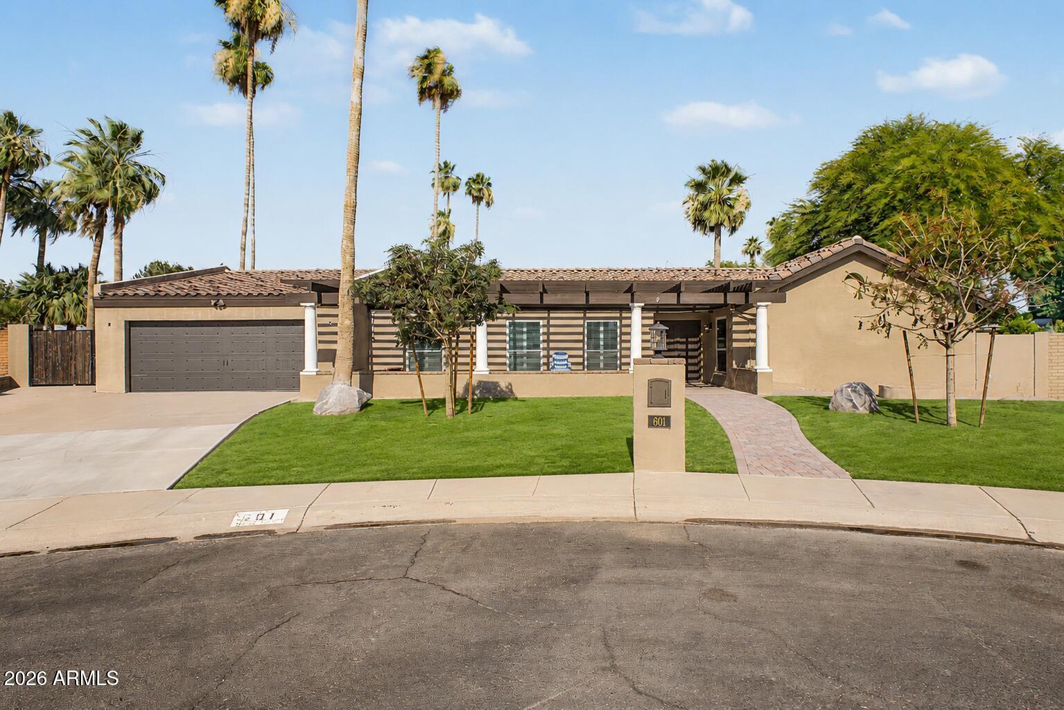 MODERN GROVES - Residential