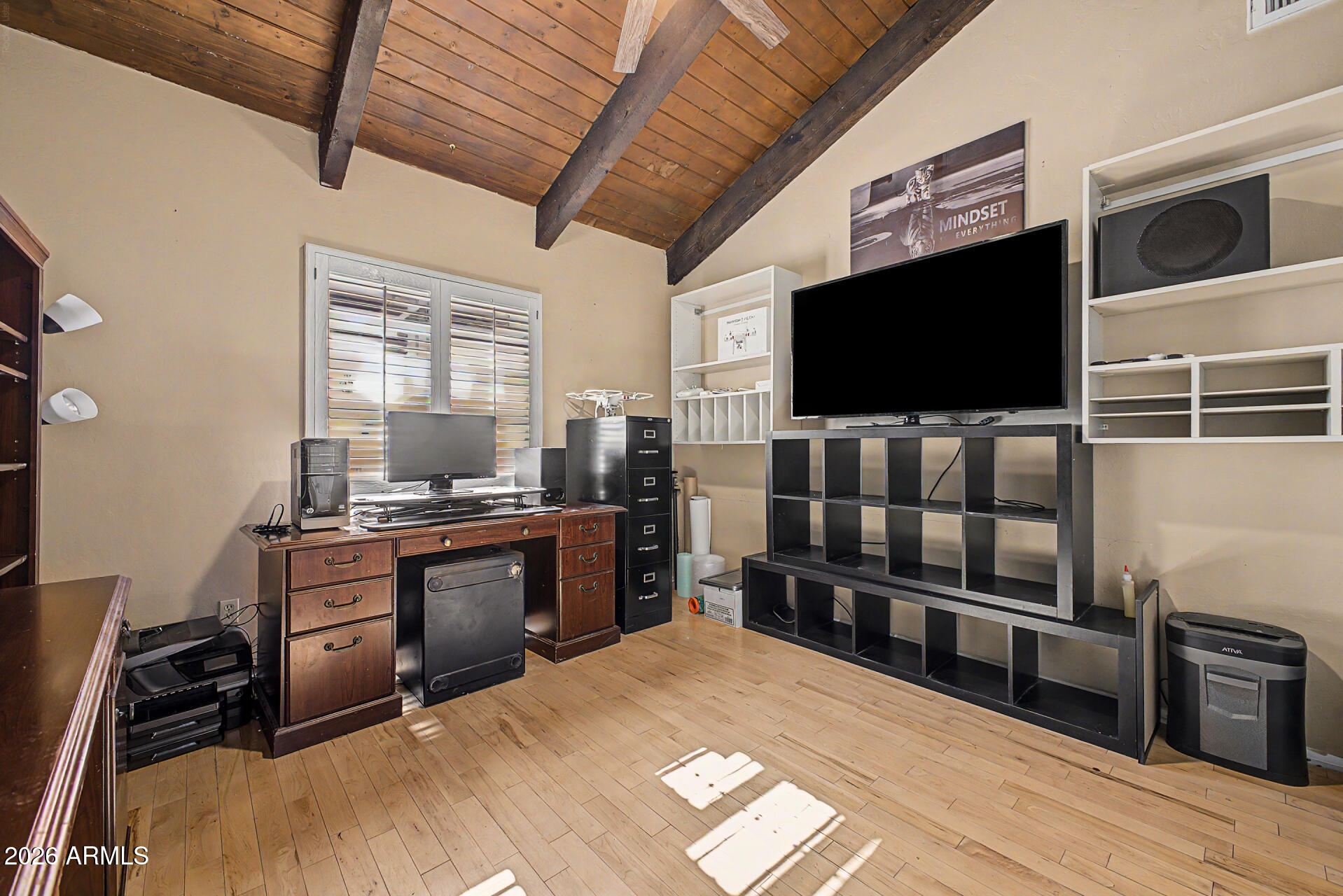 MODERN GROVES - Residential