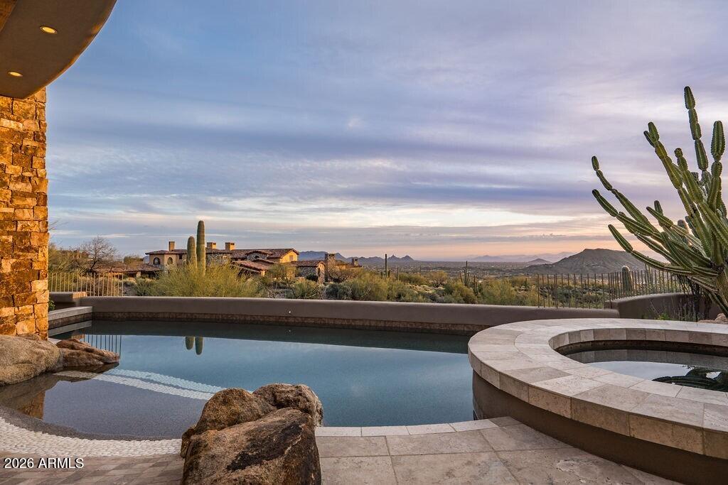 DESERT MOUNTAIN - Residential