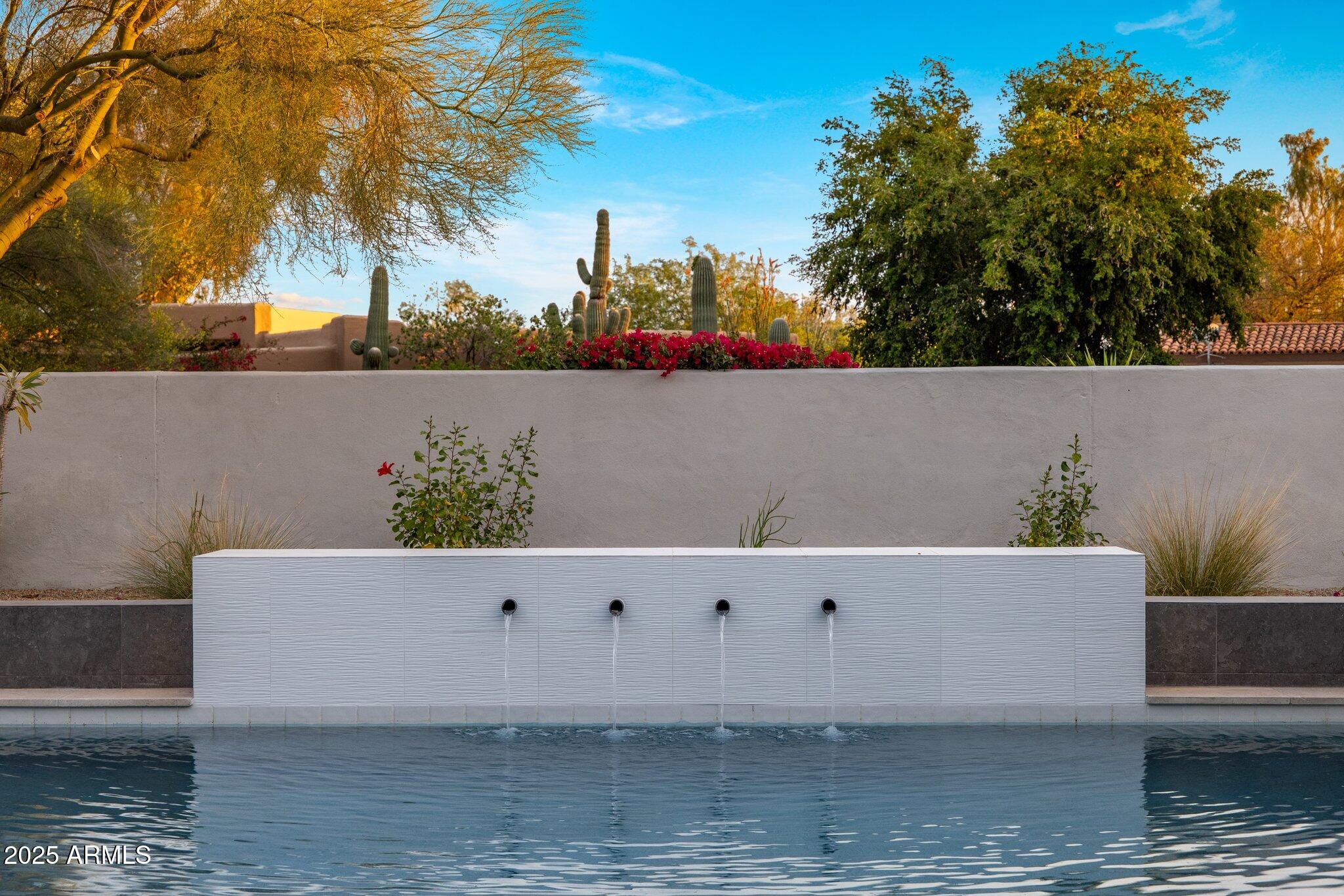 PINNACLE PEAK COUNTRY CLUB ESTATES - Residential