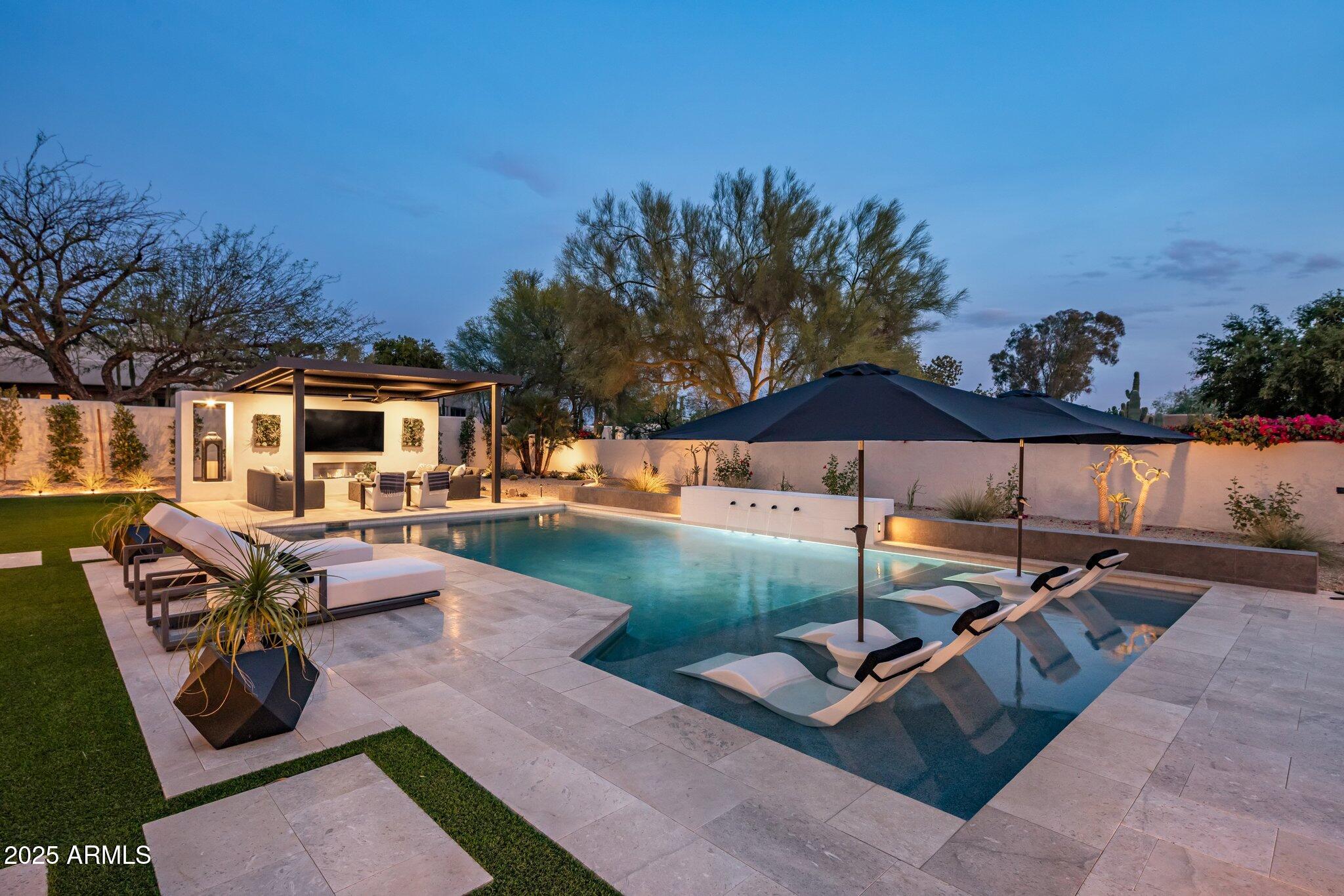 PINNACLE PEAK COUNTRY CLUB ESTATES - Residential