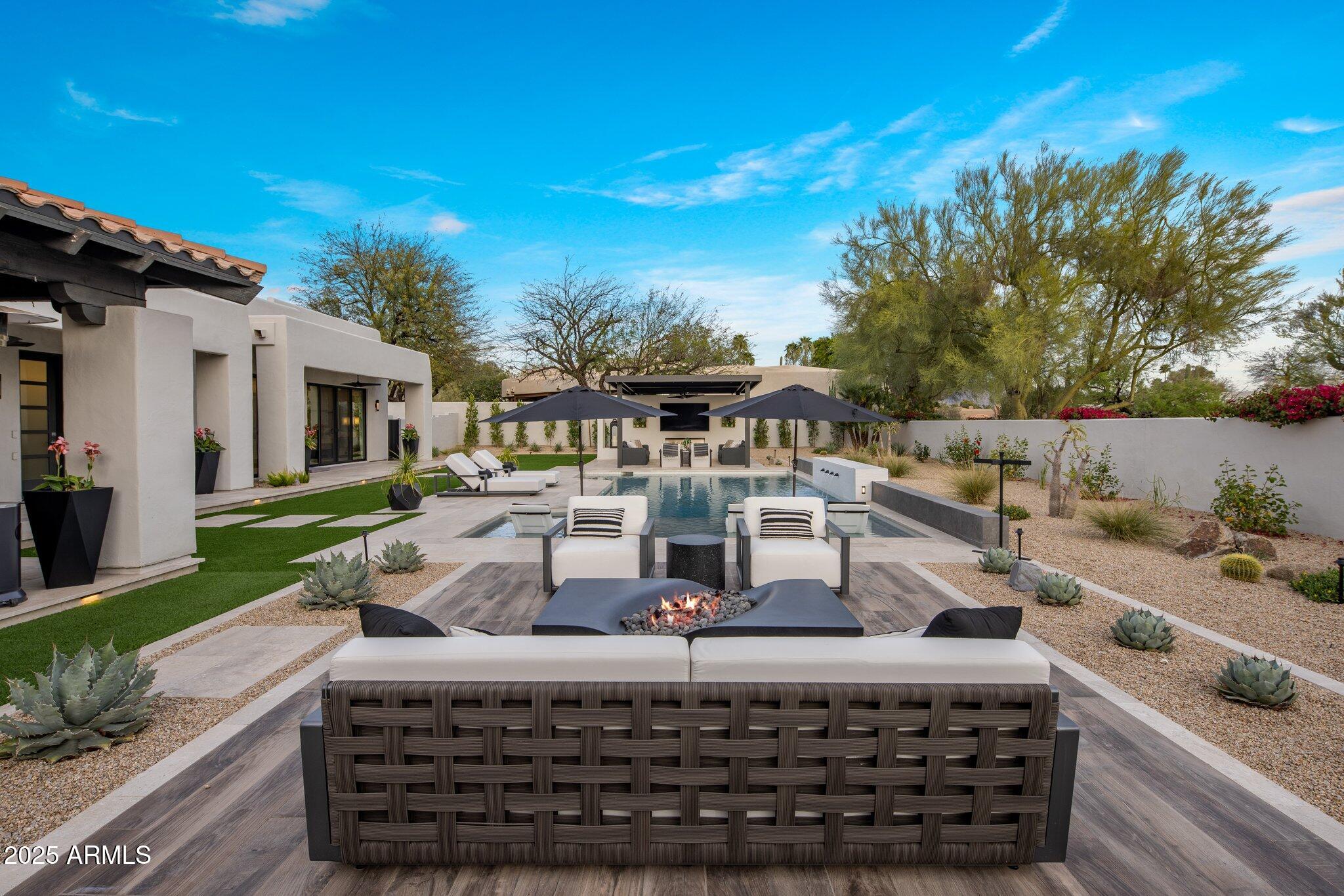 PINNACLE PEAK COUNTRY CLUB ESTATES - Residential