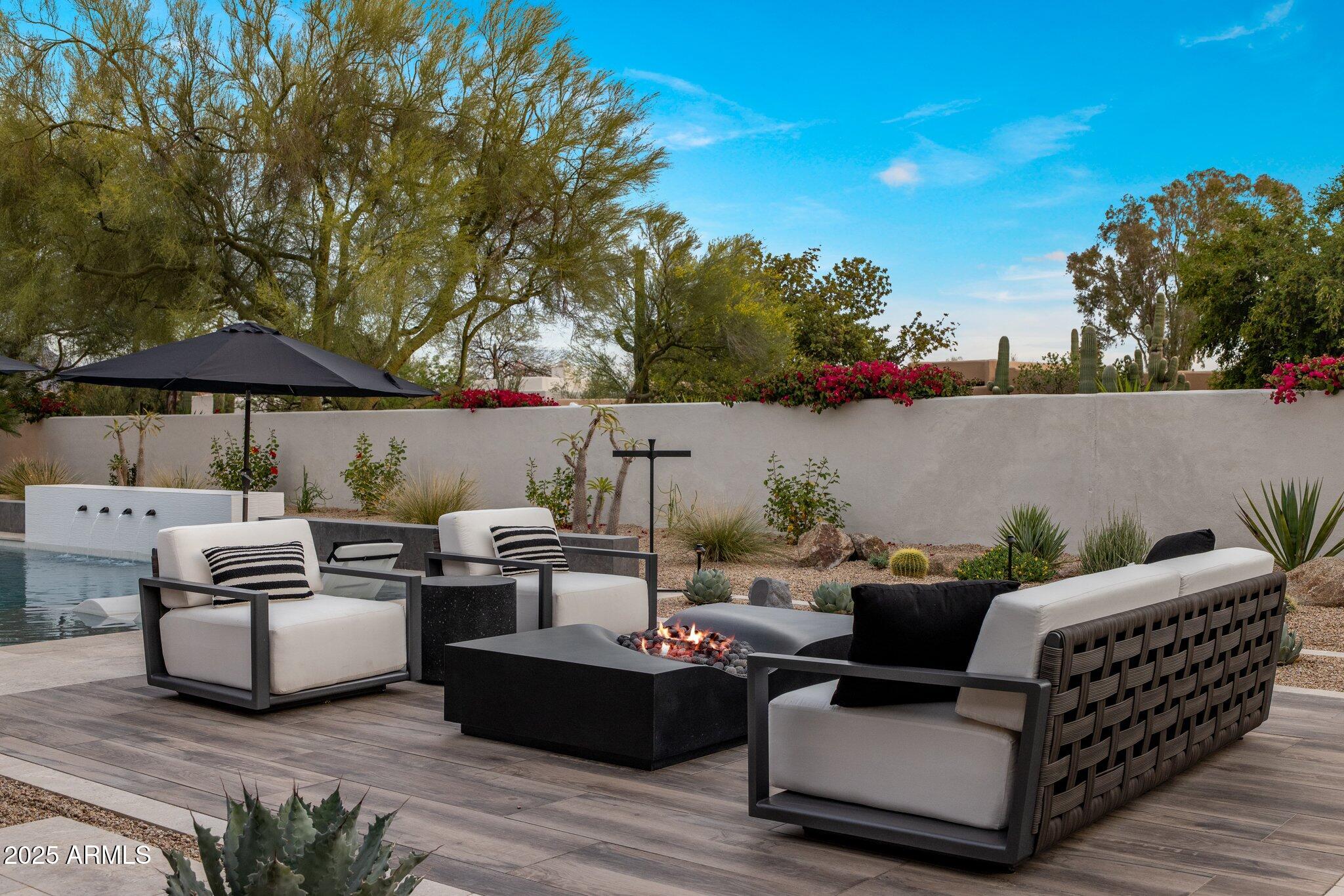 PINNACLE PEAK COUNTRY CLUB ESTATES - Residential