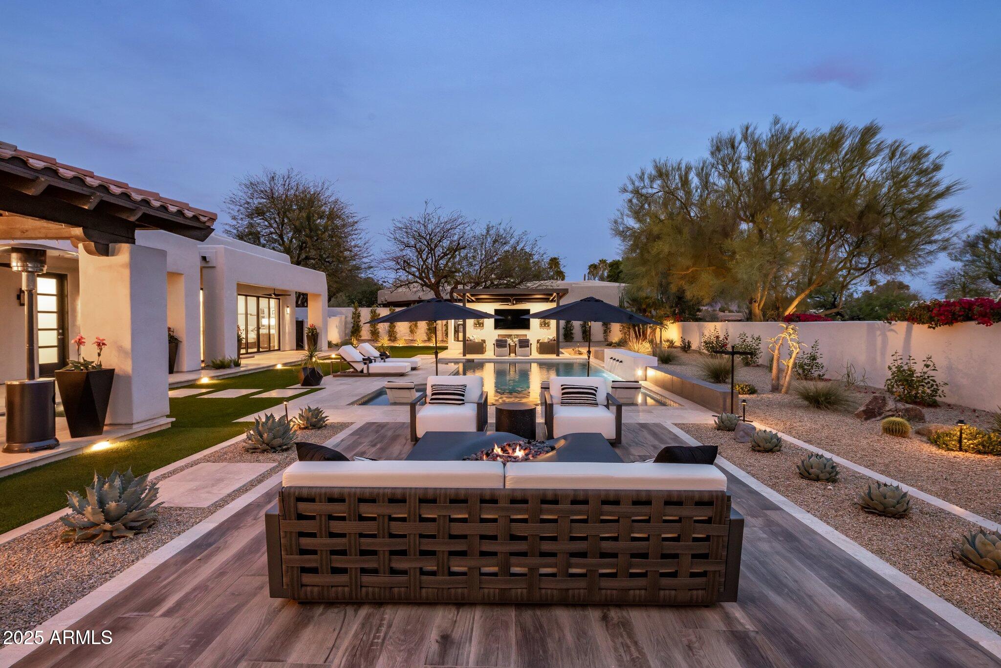 PINNACLE PEAK COUNTRY CLUB ESTATES - Residential