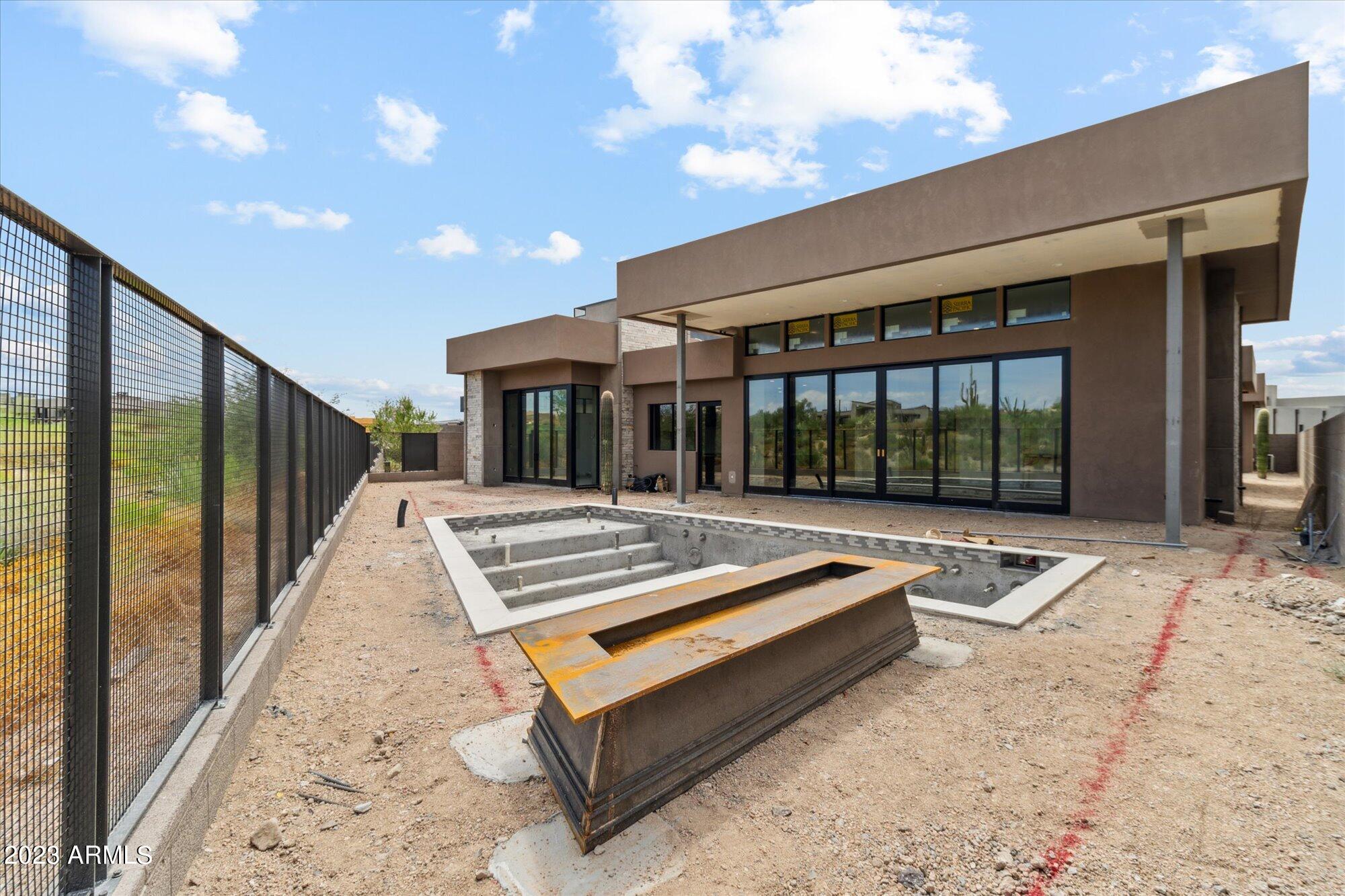DESERT MOUNTAIN - Residential