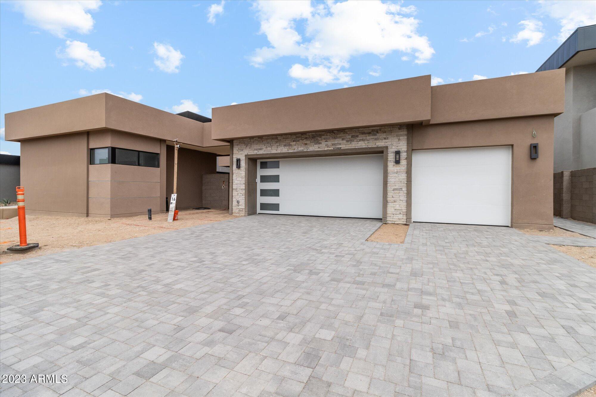DESERT MOUNTAIN - Residential
