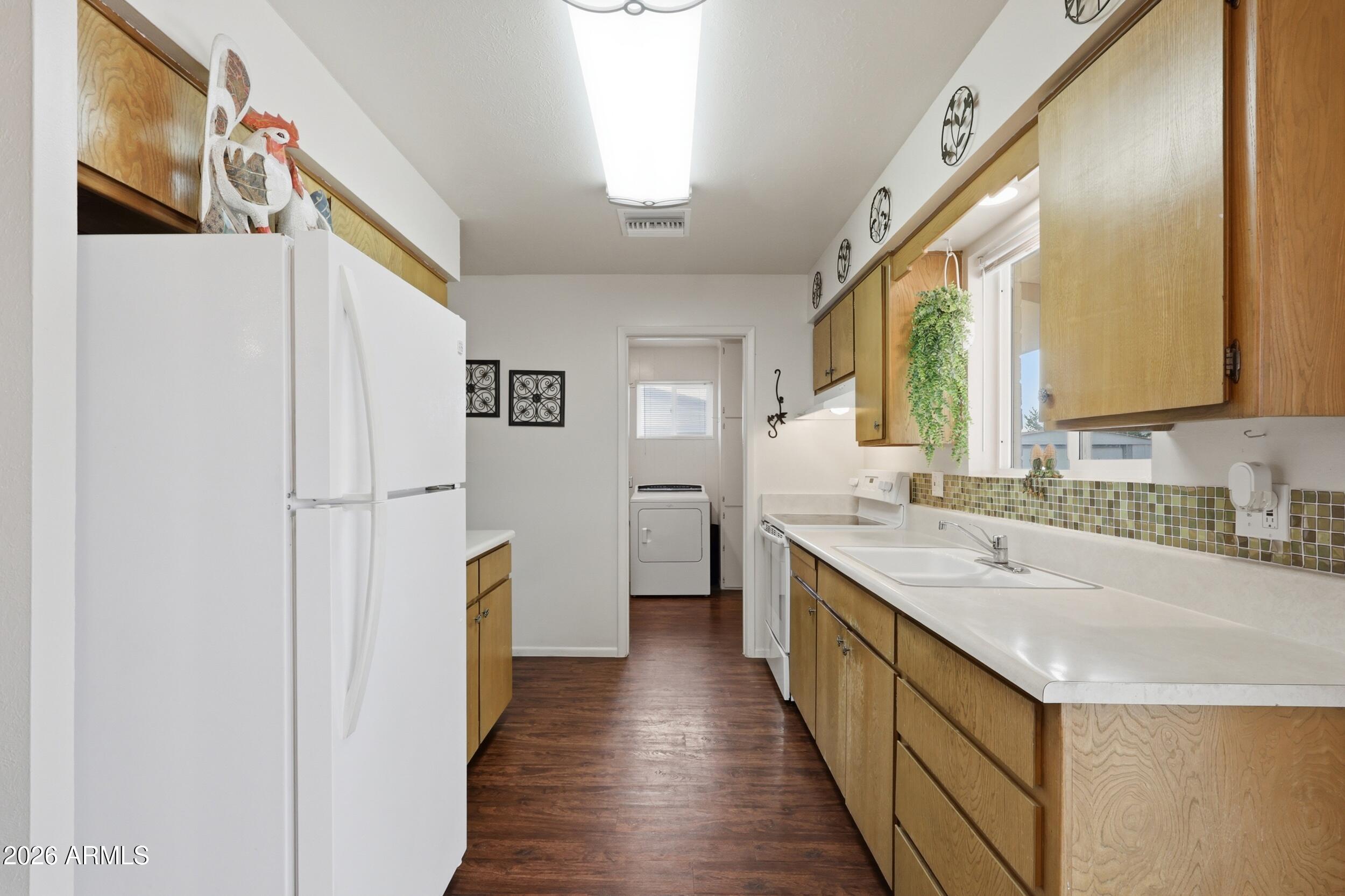 DREAMLAND VILLA 12 - Residential