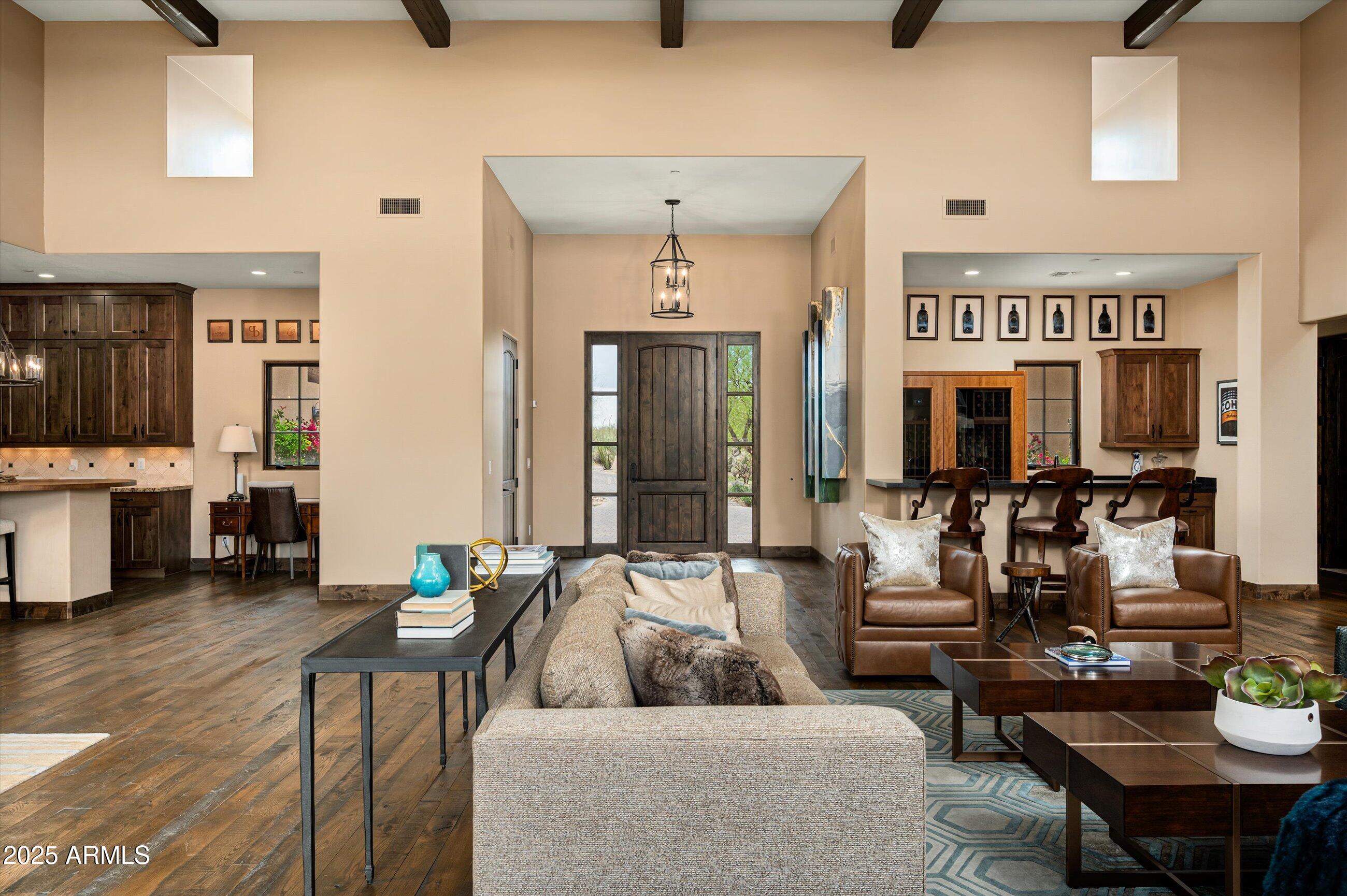 WHISPER ROCK - Residential