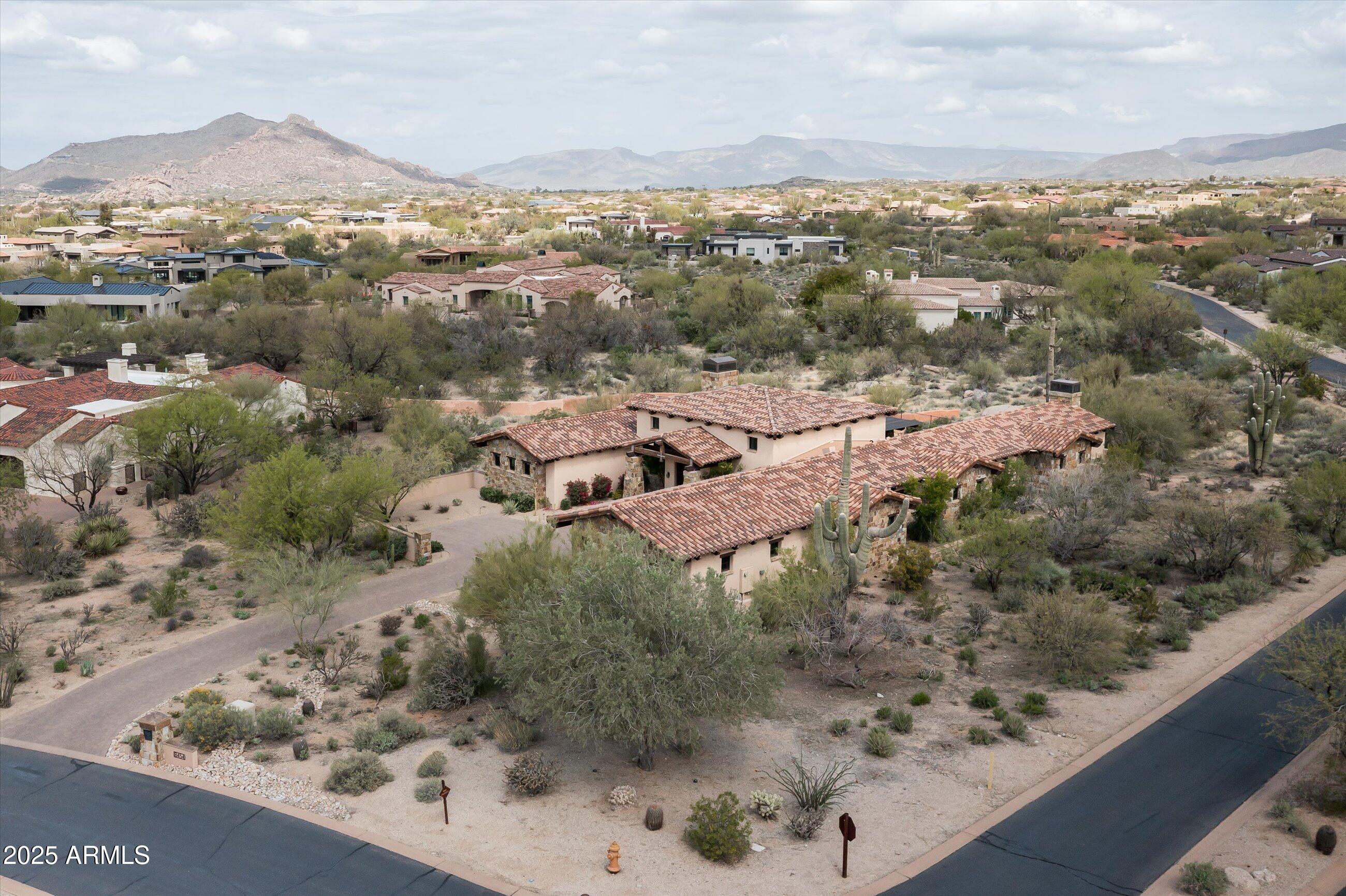 WHISPER ROCK - Residential