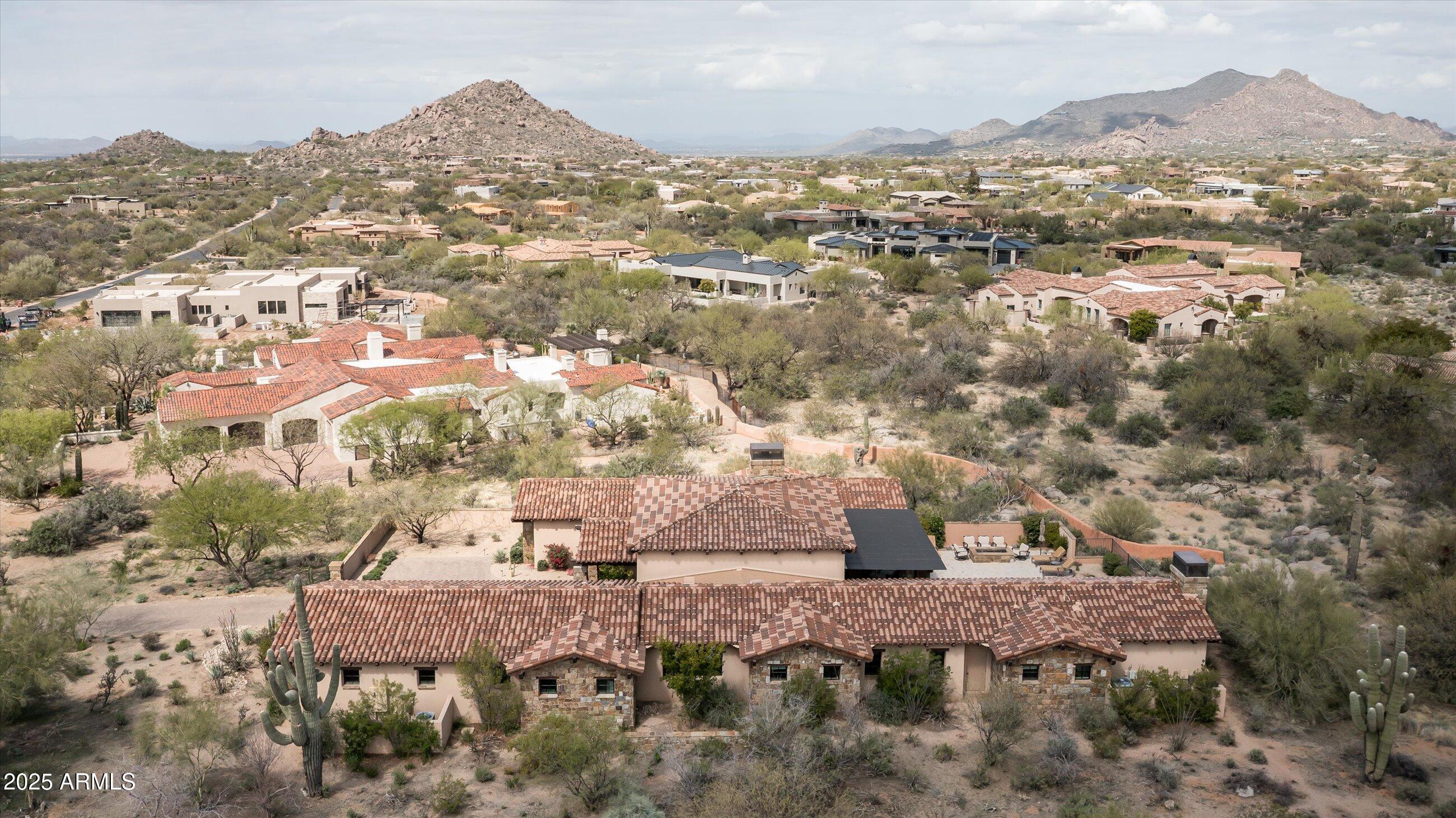 WHISPER ROCK - Residential