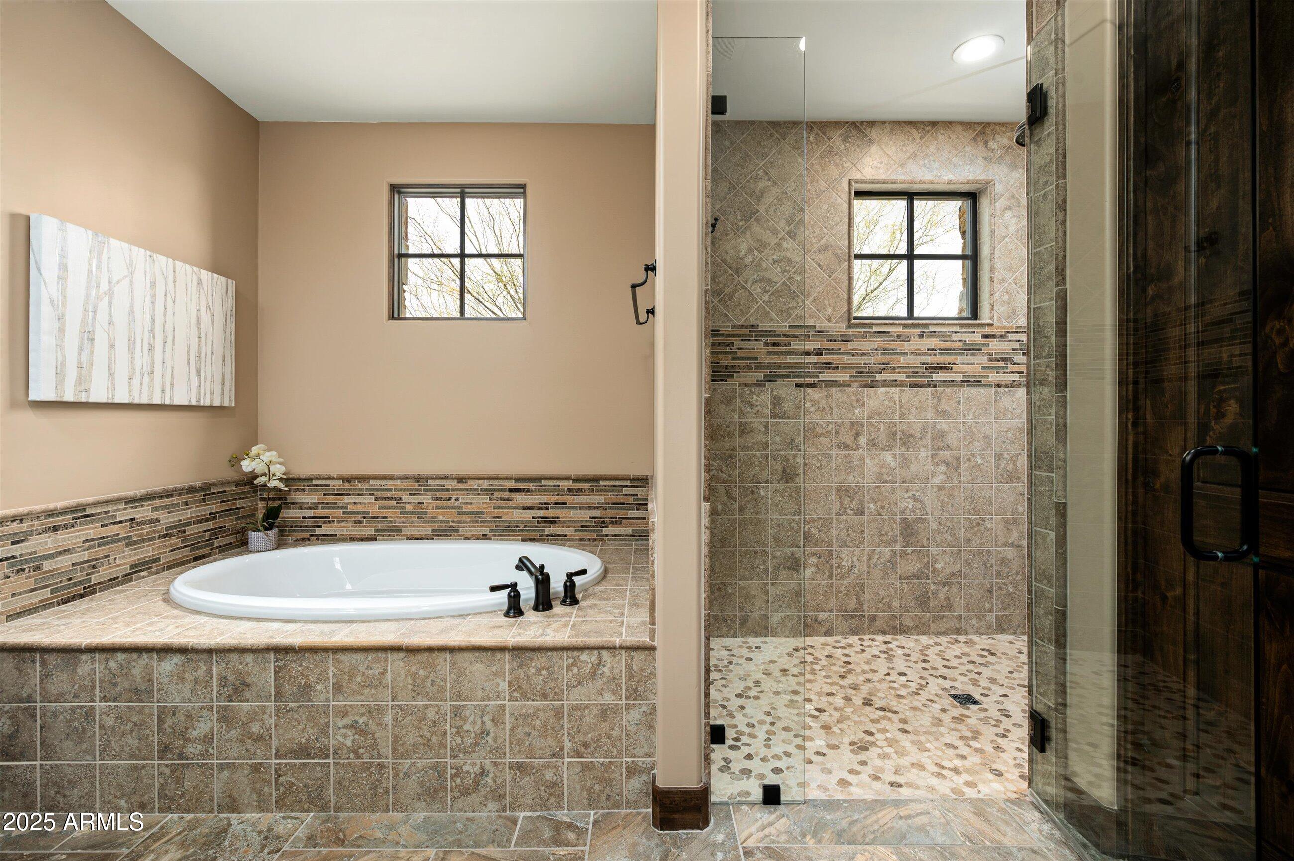WHISPER ROCK - Residential