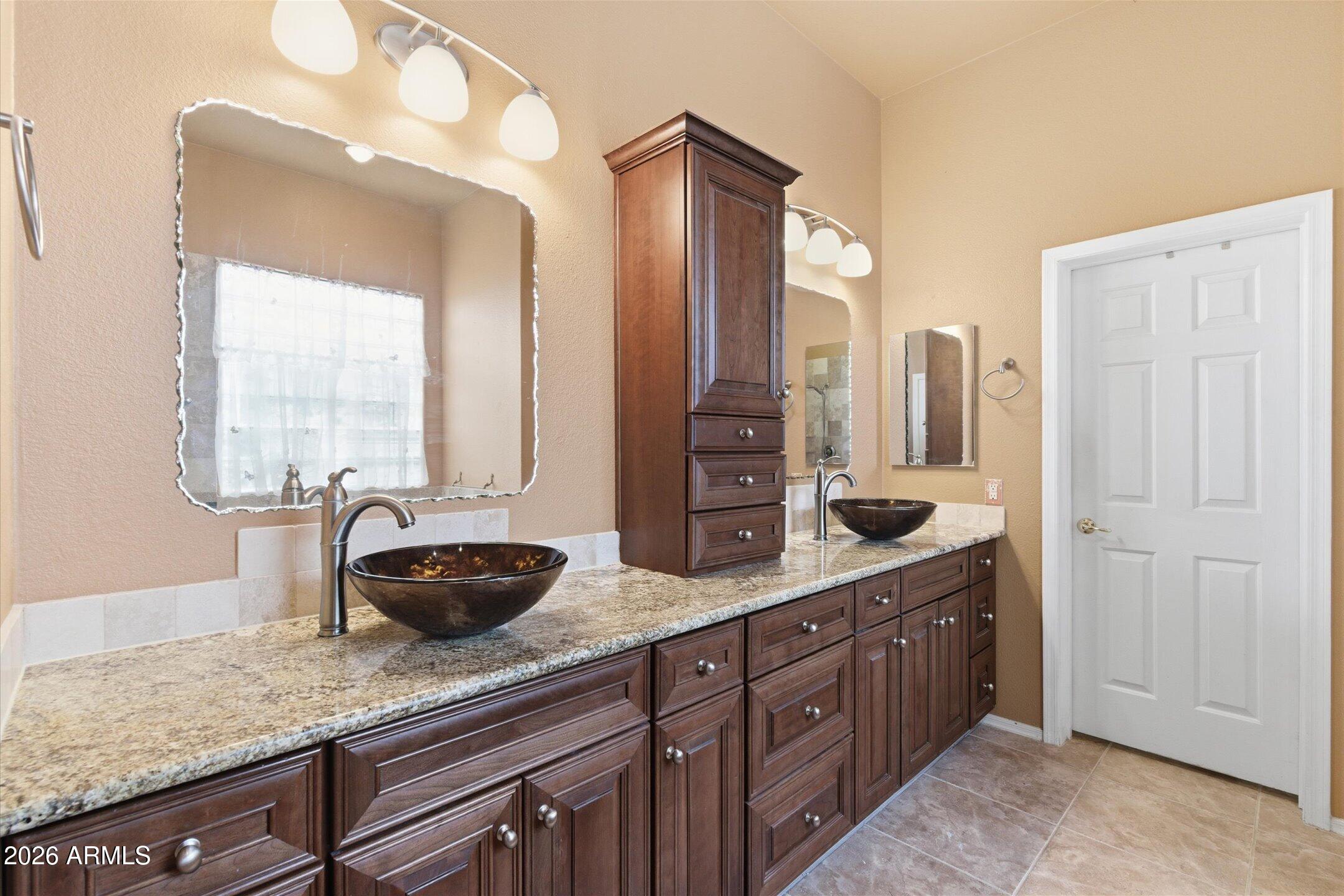 PERALTA TRAILS UNIT I - Residential
