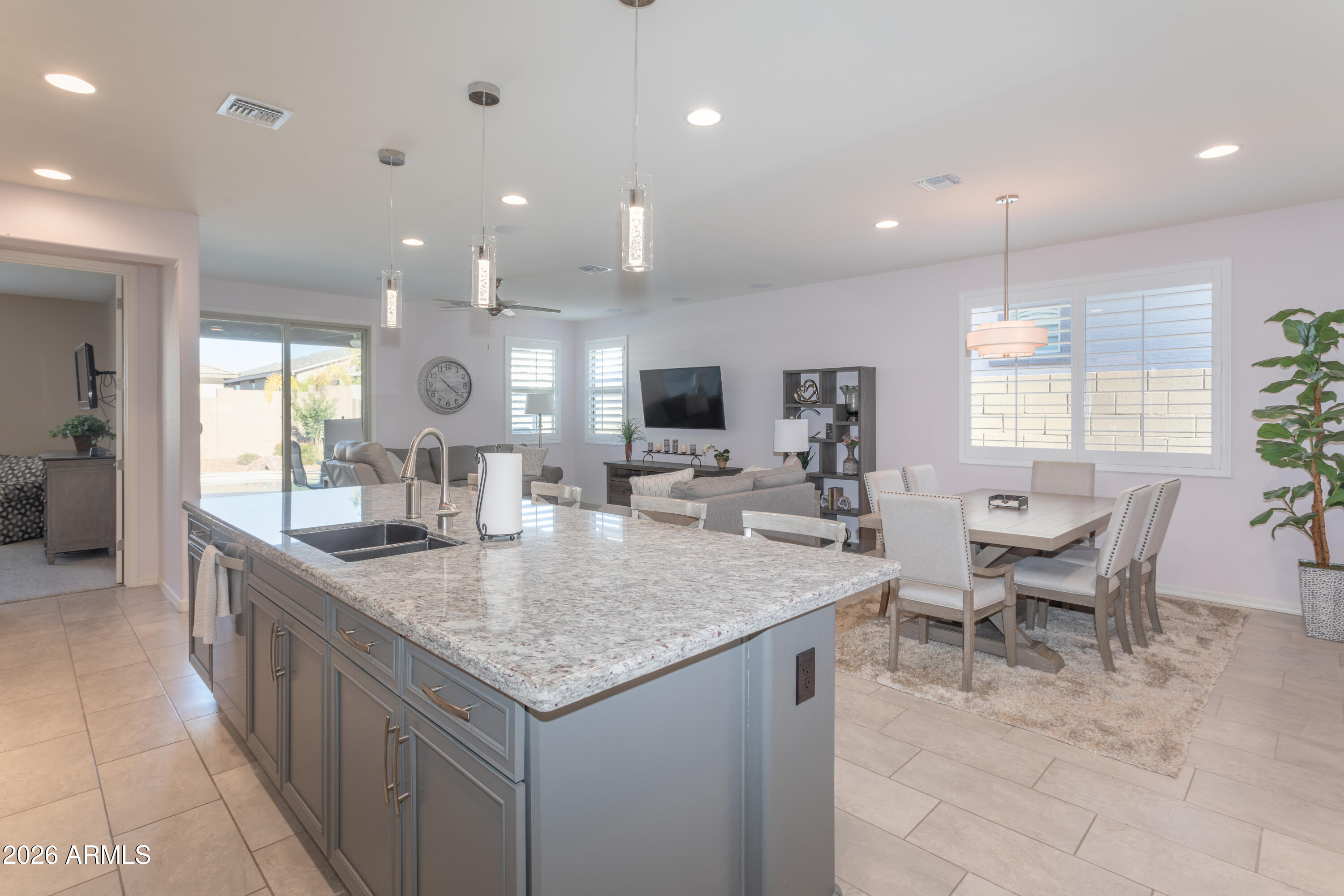 PERALTA CANYON PARCEL 7 2020043137 - Residential