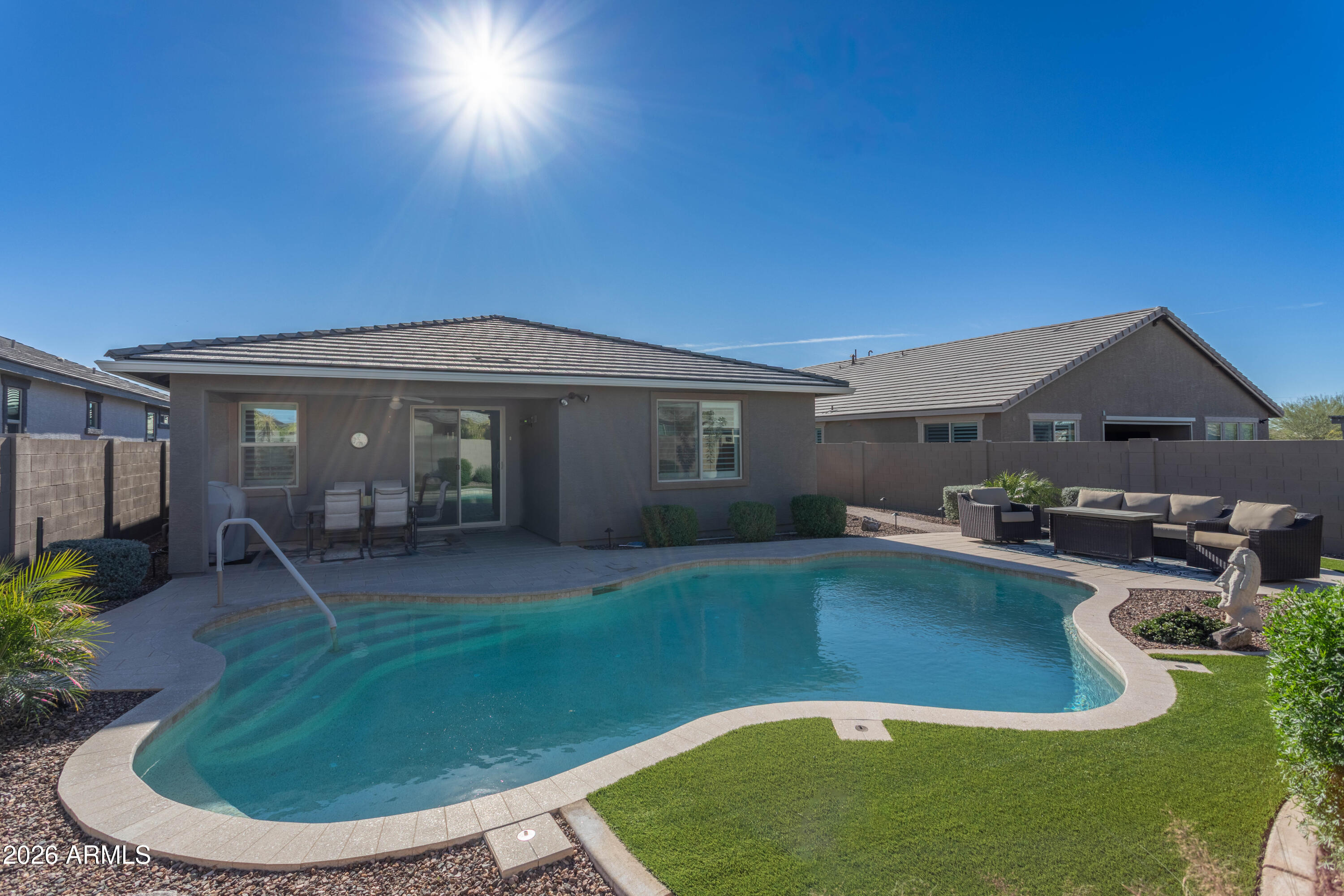 PERALTA CANYON PARCEL 7 2020043137 - Residential