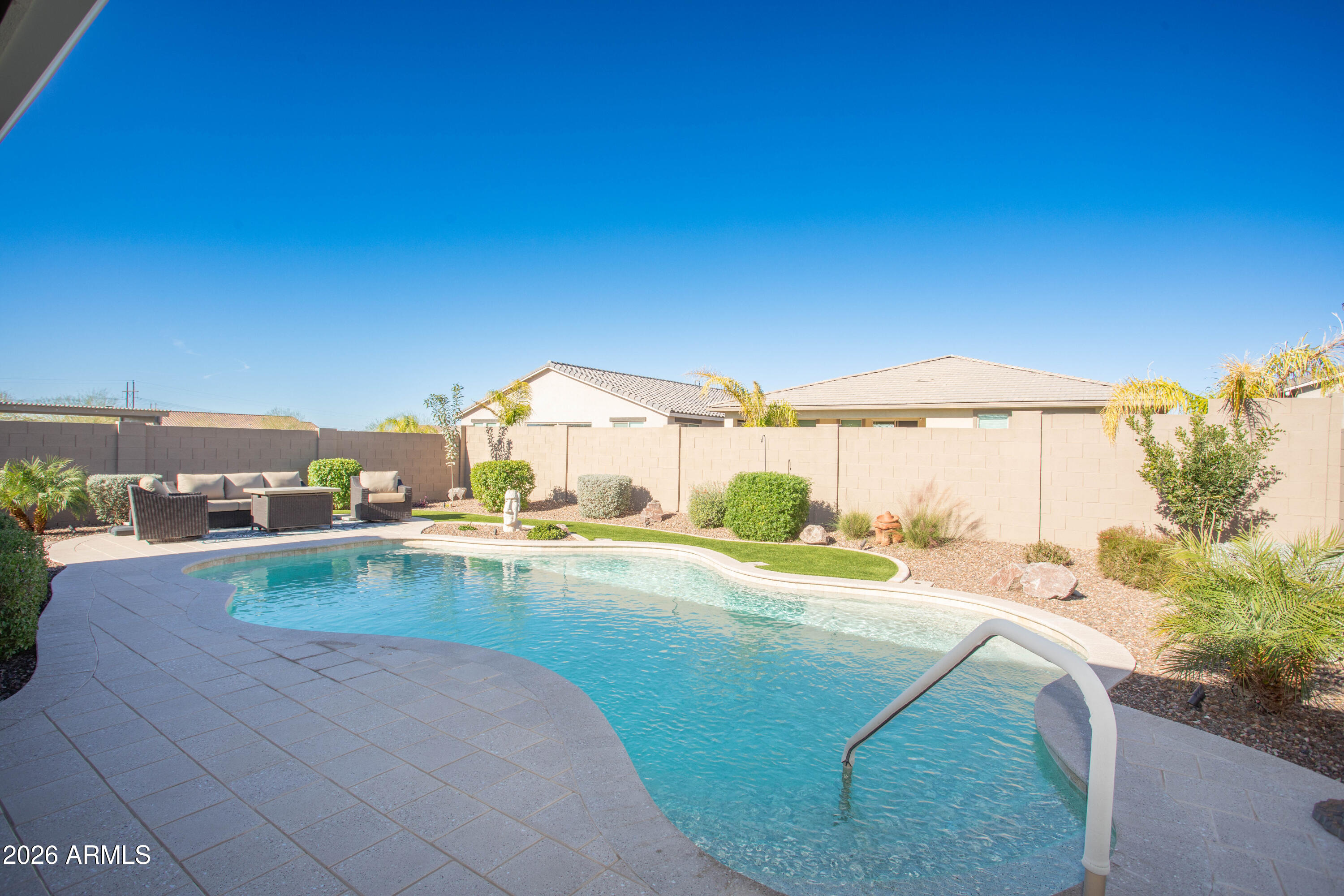 PERALTA CANYON PARCEL 7 2020043137 - Residential