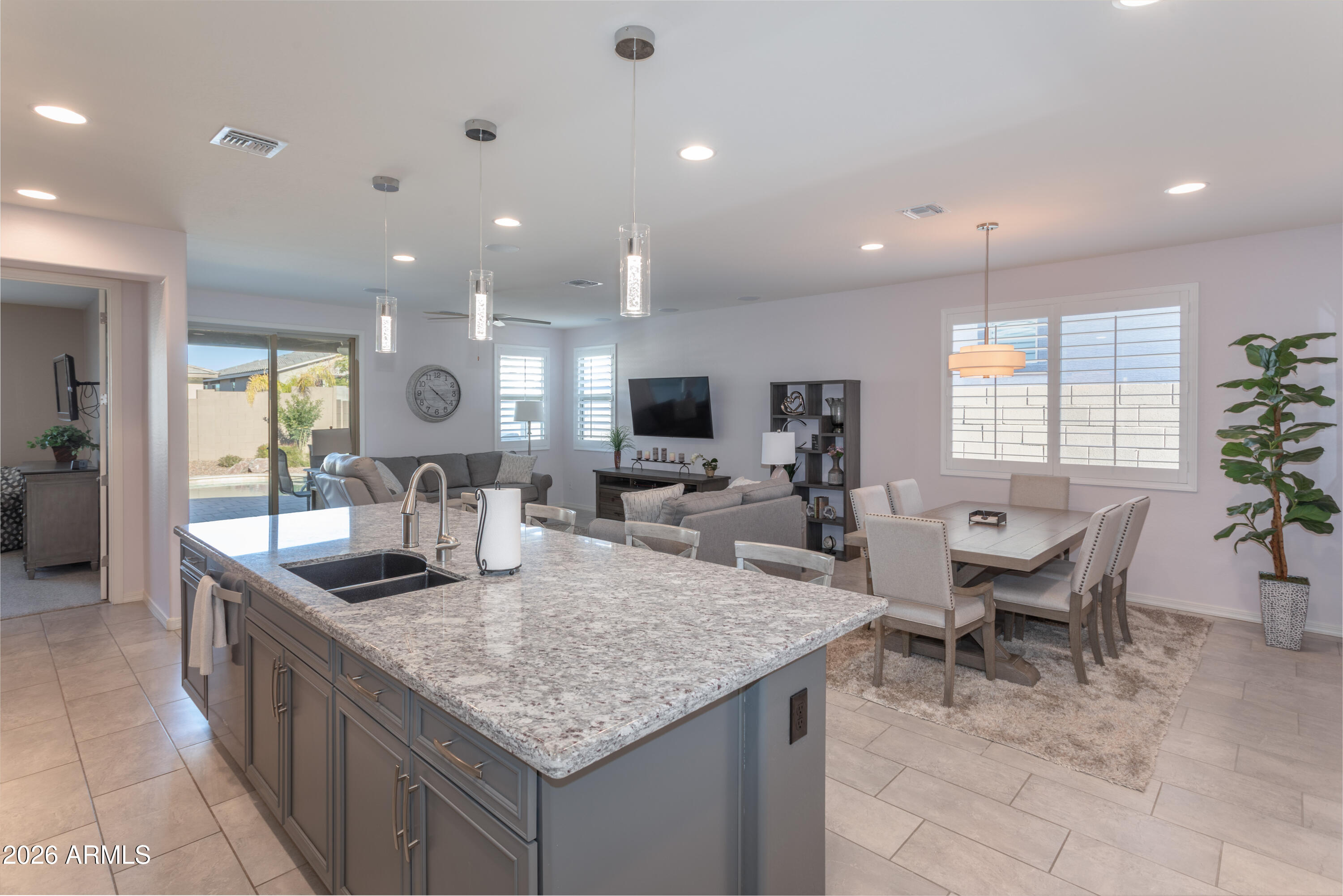 PERALTA CANYON PARCEL 7 2020043137 - Residential