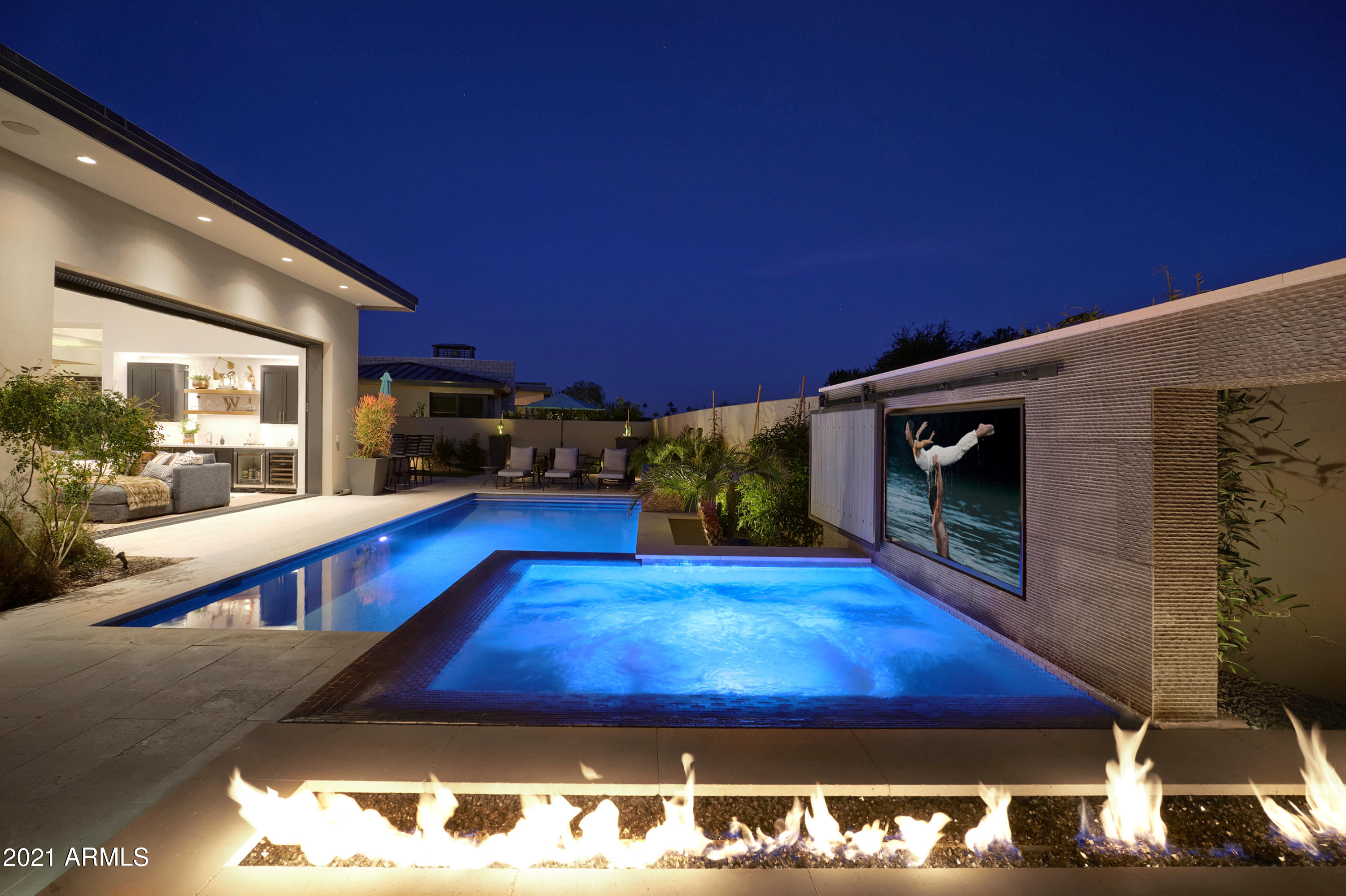 THE VILLAGE AT MOUNTAIN SHADOWS - Residential