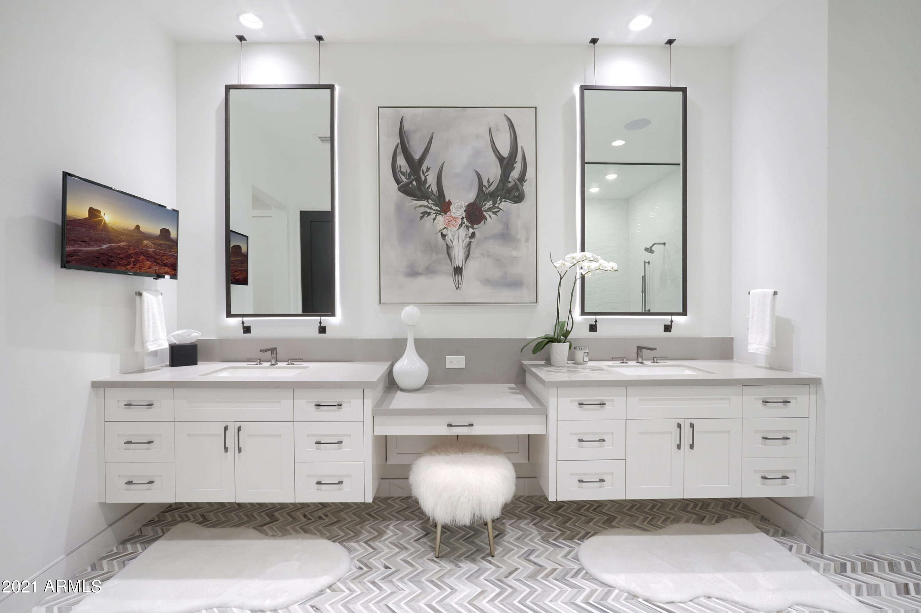 THE VILLAGE AT MOUNTAIN SHADOWS - Residential