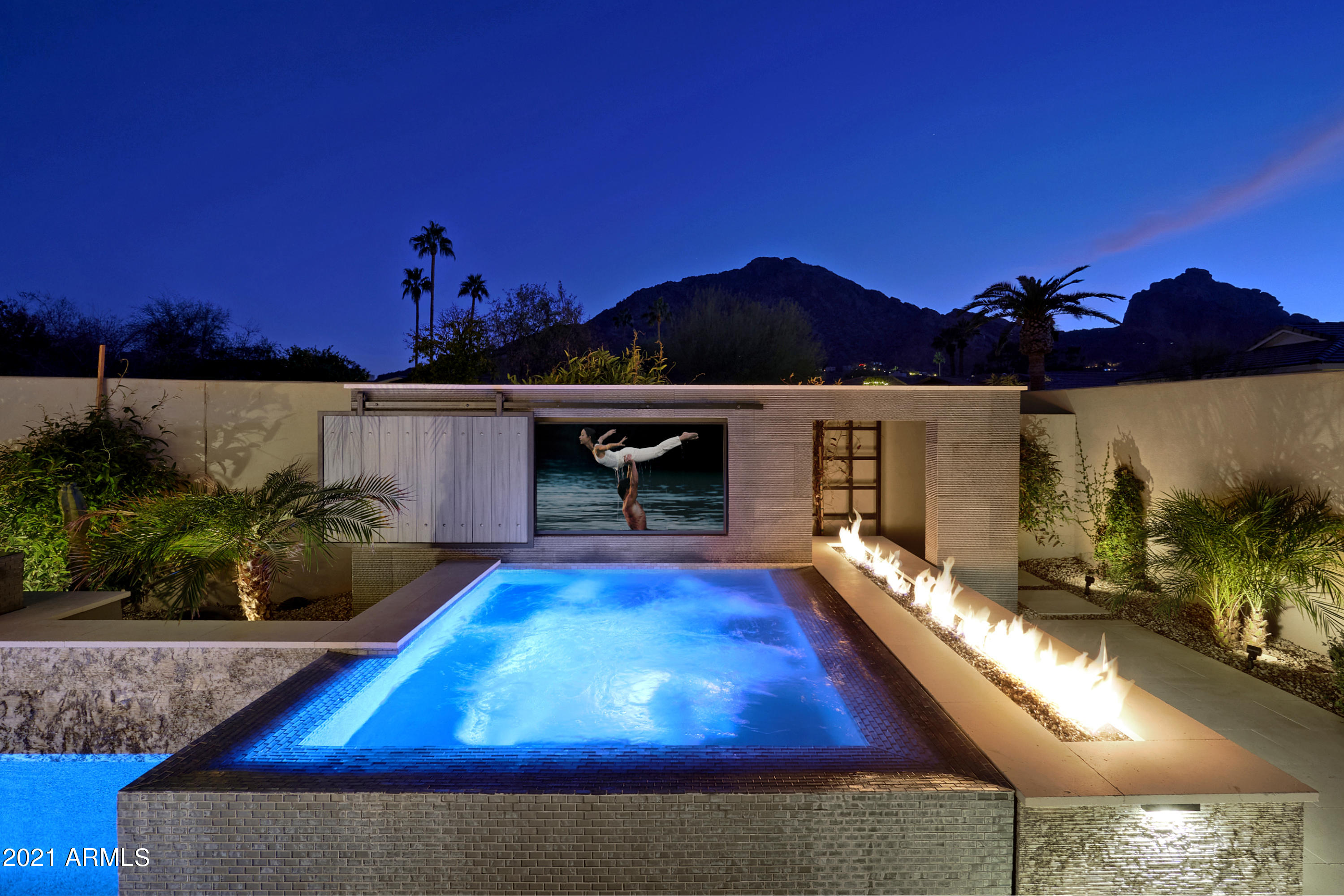 THE VILLAGE AT MOUNTAIN SHADOWS - Residential