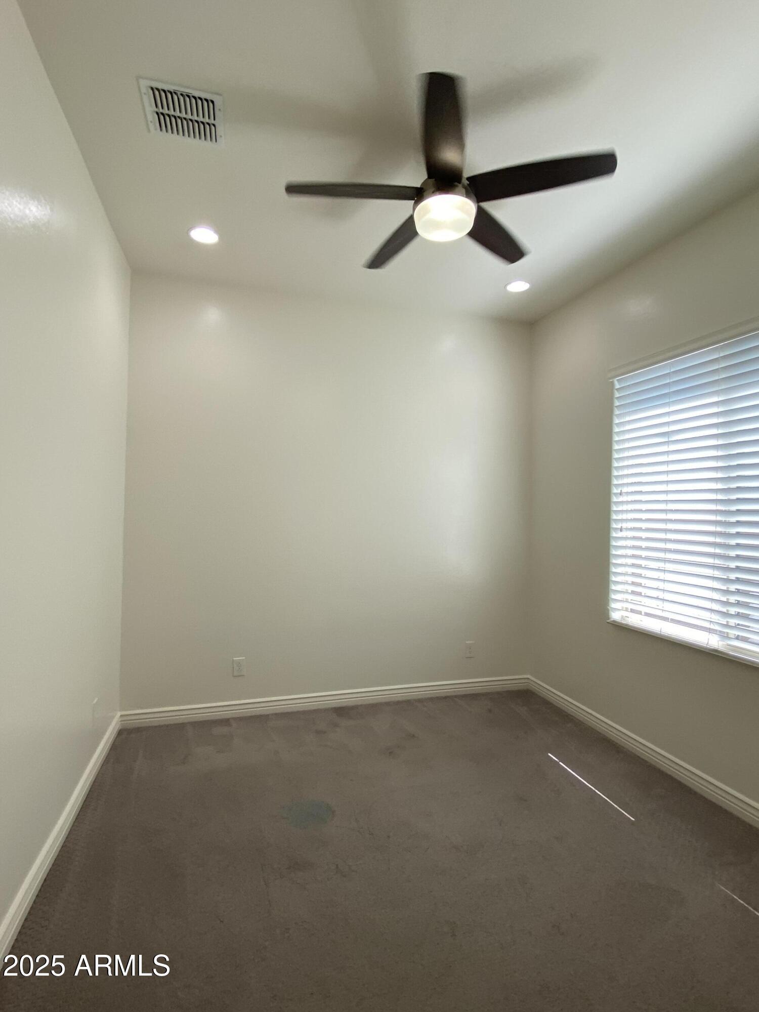 LOOKOUT MOUNTAIN - Residential Lease