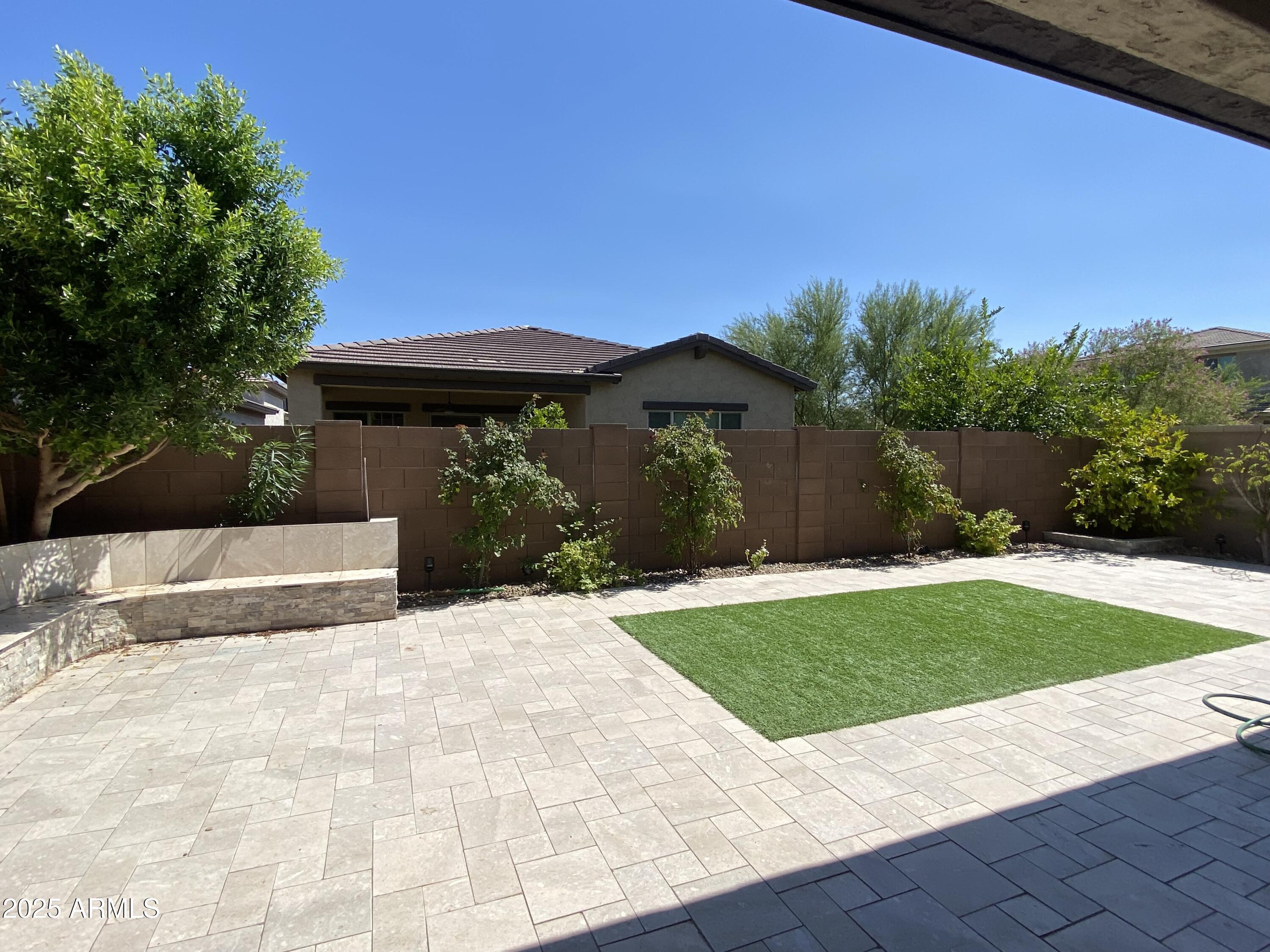 LOOKOUT MOUNTAIN - Residential Lease