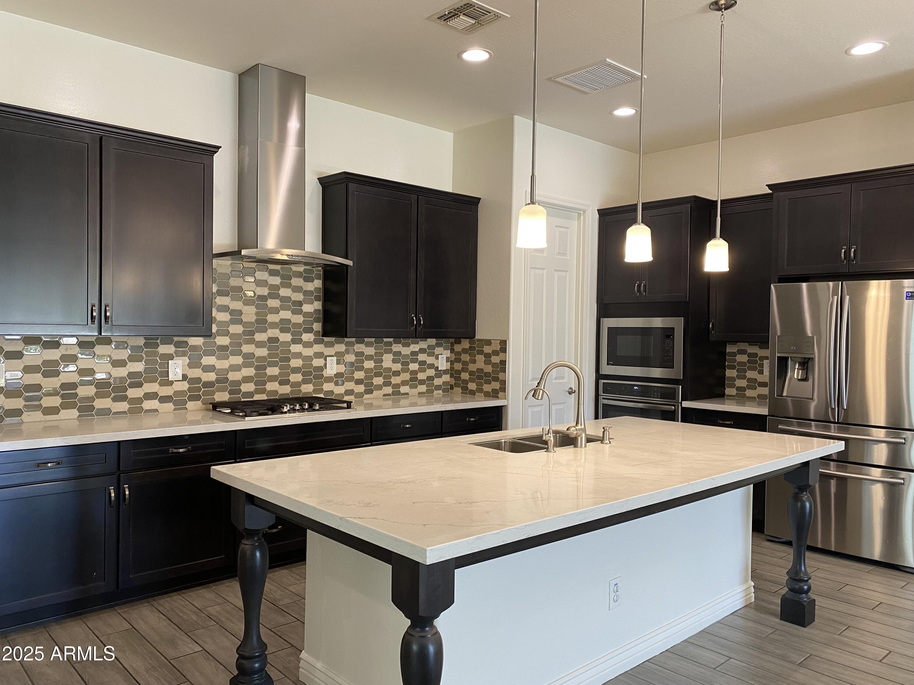 LOOKOUT MOUNTAIN - Residential Lease