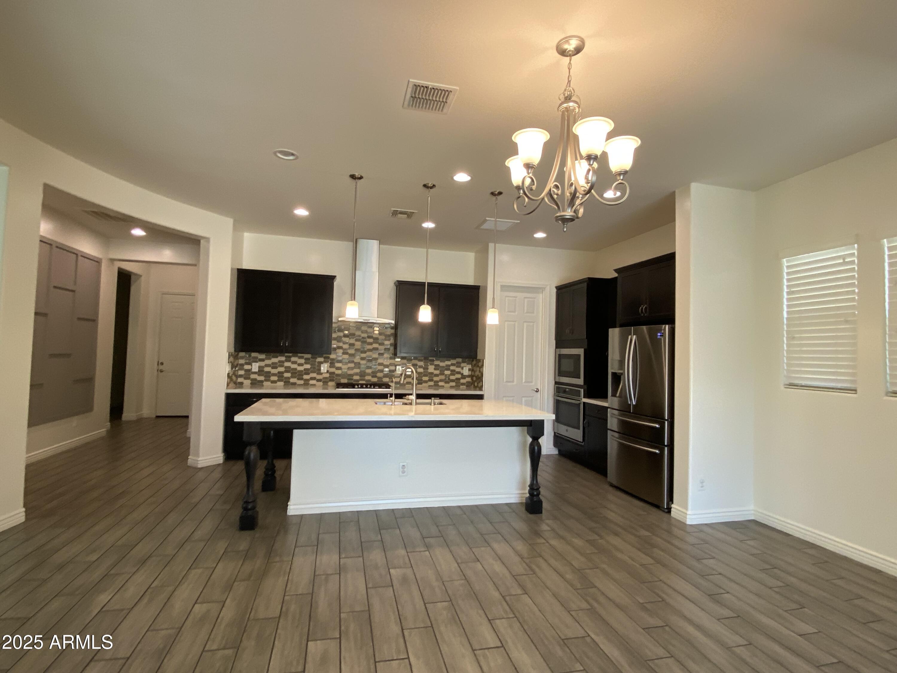 LOOKOUT MOUNTAIN - Residential Lease