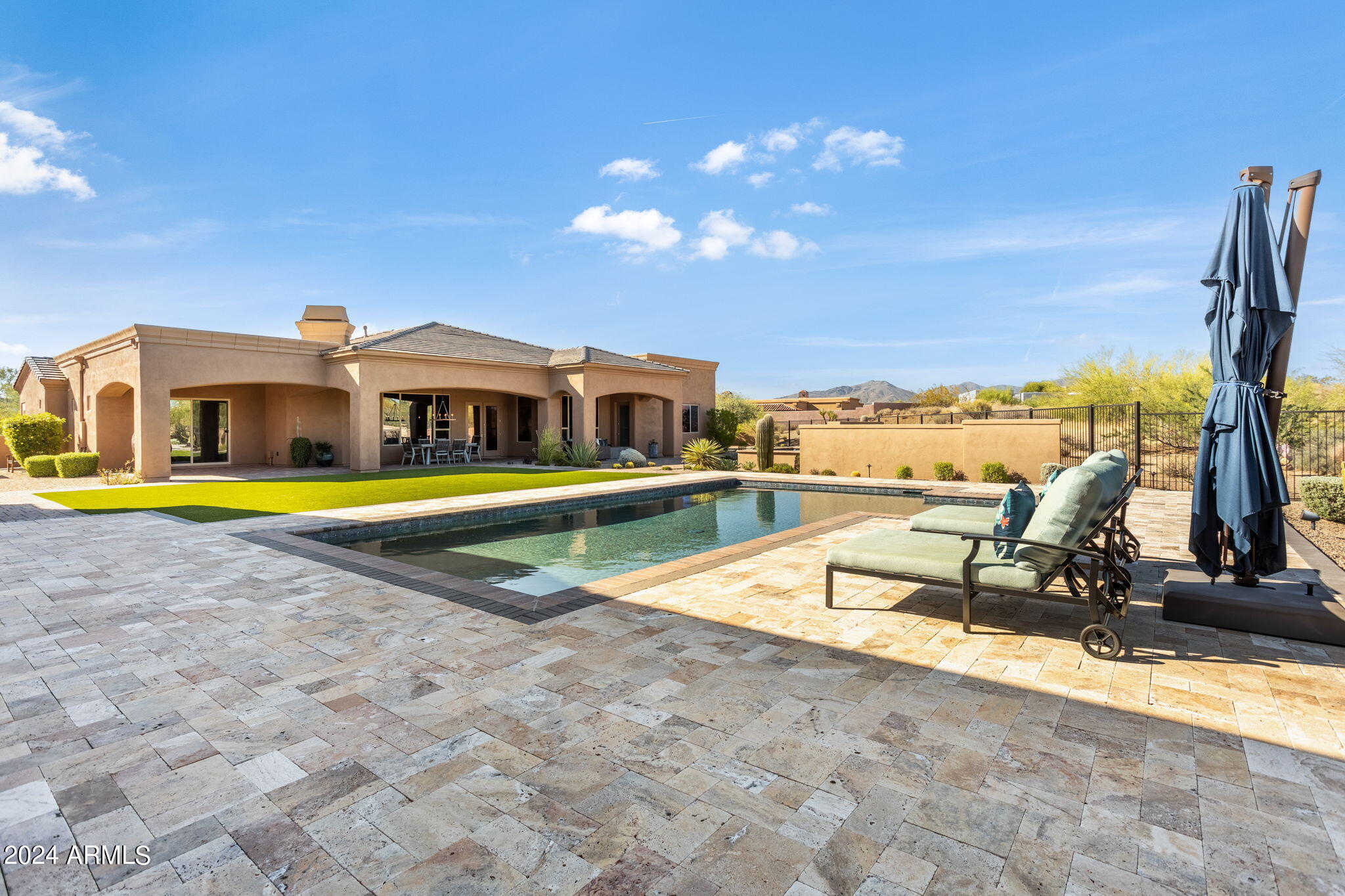 SIERRA BOULDERS NORTH - Residential