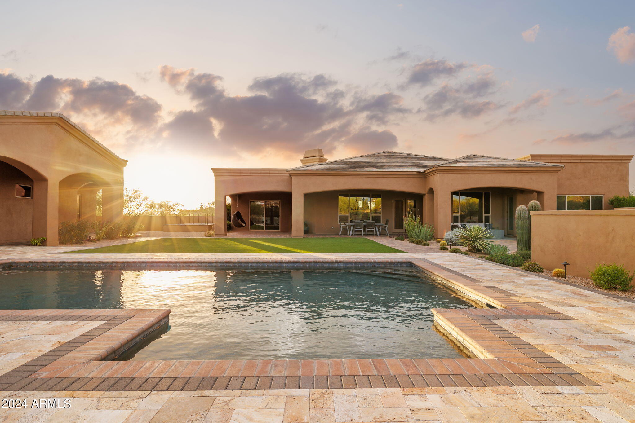 SIERRA BOULDERS NORTH - Residential