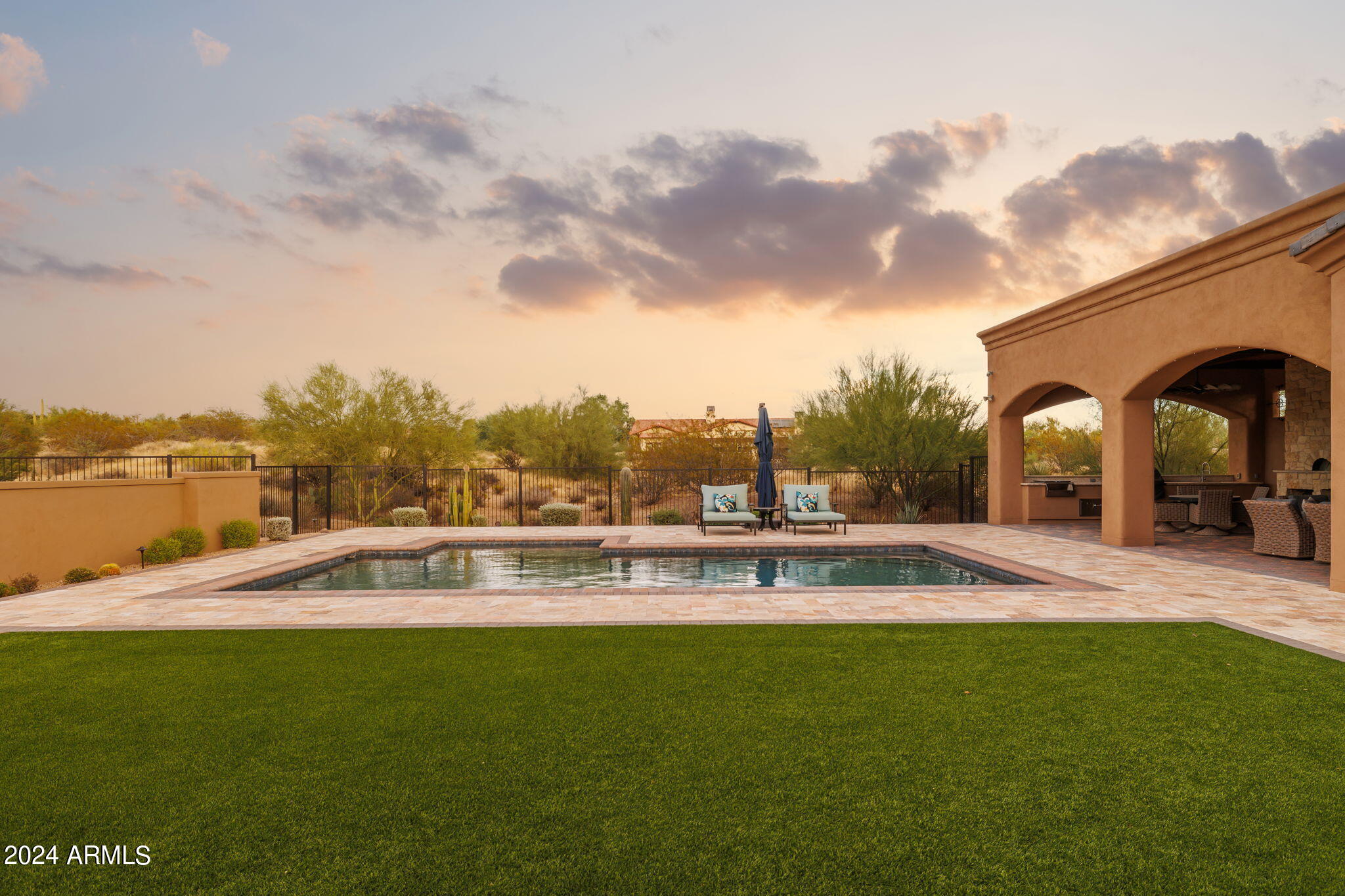 SIERRA BOULDERS NORTH - Residential