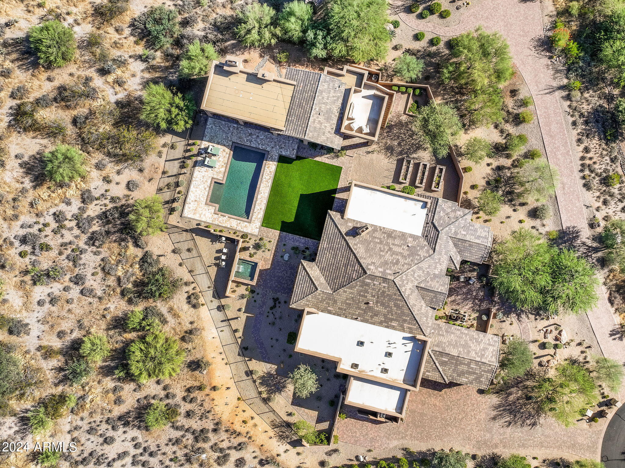 SIERRA BOULDERS NORTH - Residential