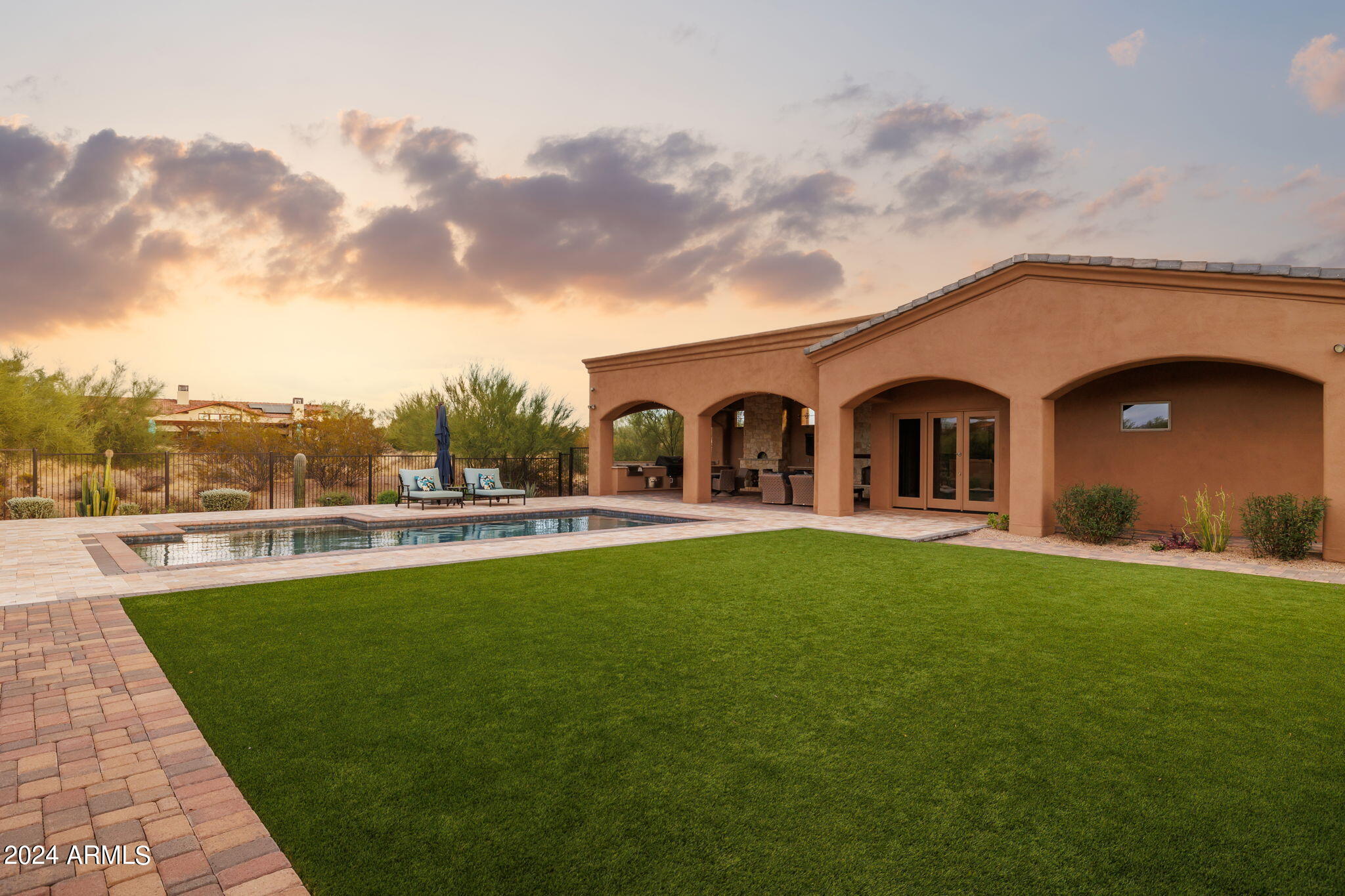 SIERRA BOULDERS NORTH - Residential