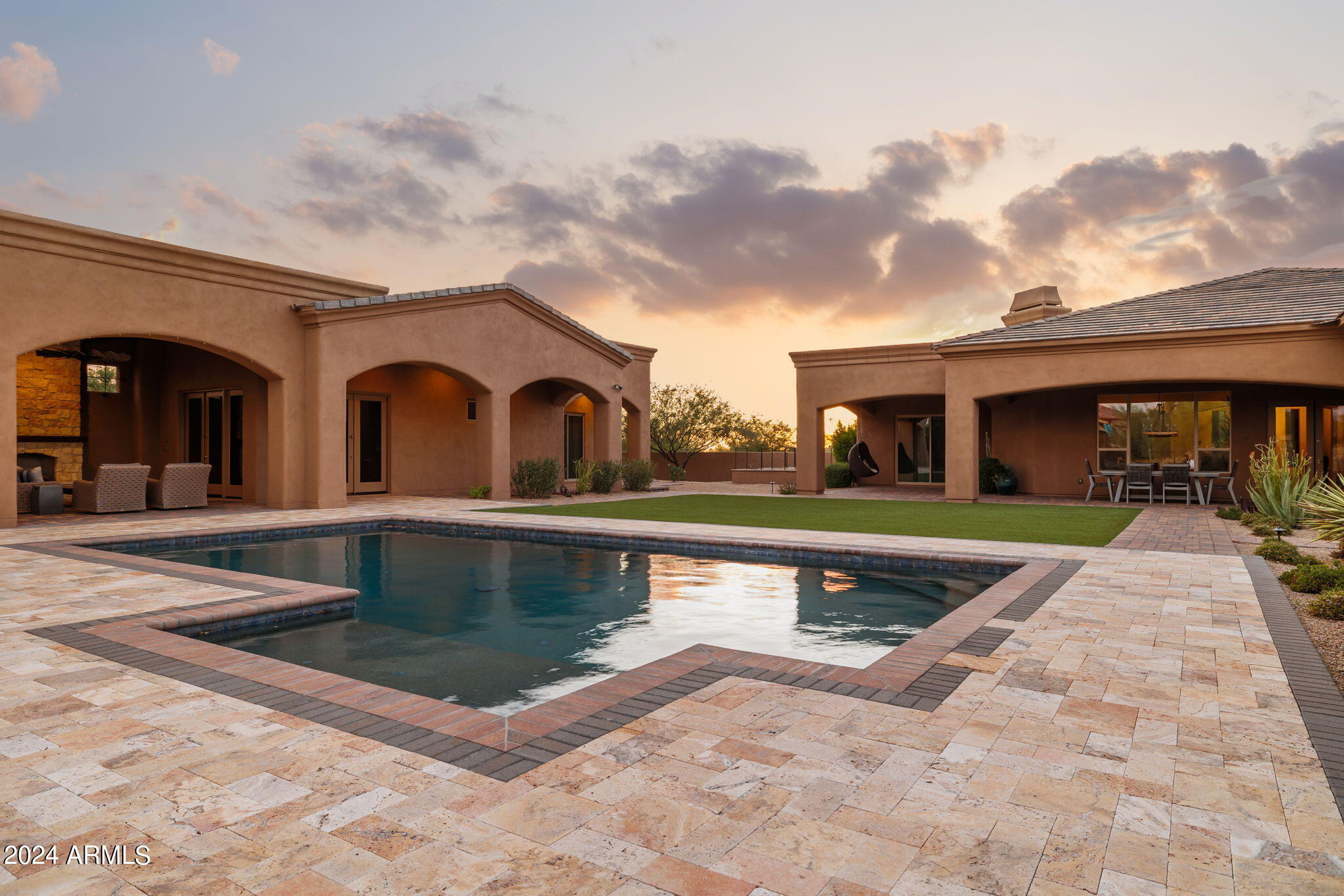 SIERRA BOULDERS NORTH - Residential
