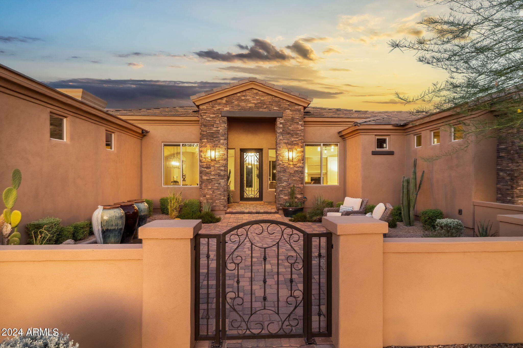 SIERRA BOULDERS NORTH - Residential