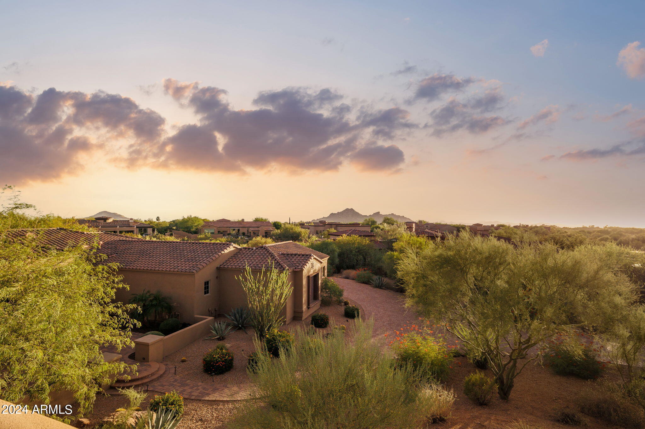 SIERRA BOULDERS NORTH - Residential