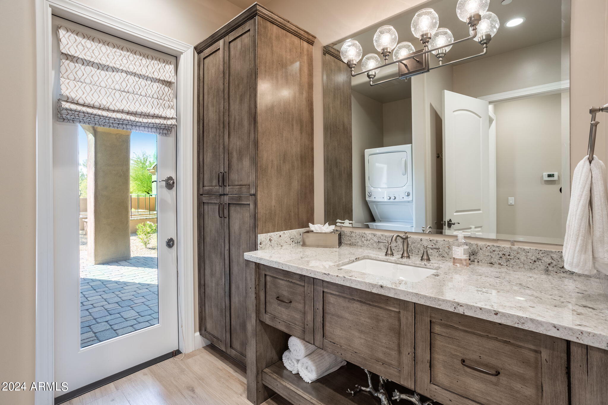 SIERRA BOULDERS NORTH - Residential