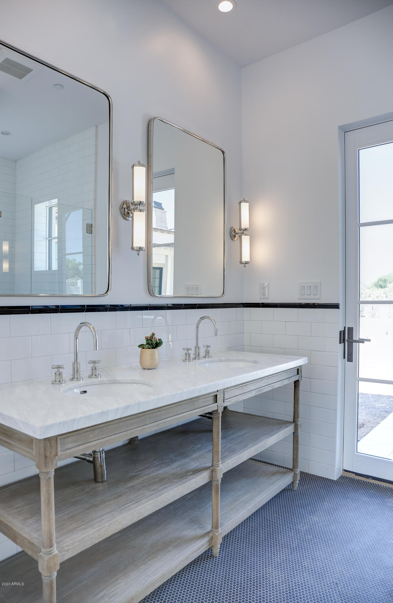 HORSESHOE PARTNER LLC MLD - Residential