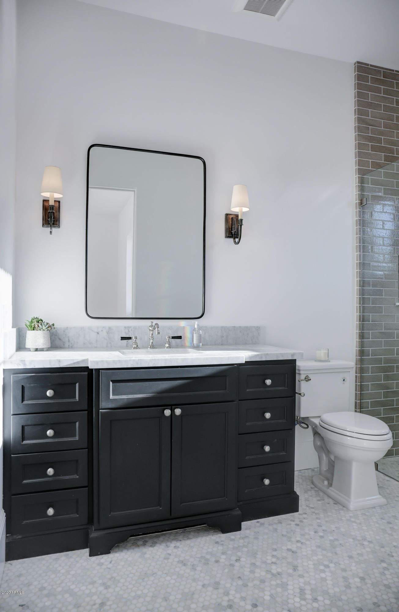 HORSESHOE PARTNER LLC MLD - Residential