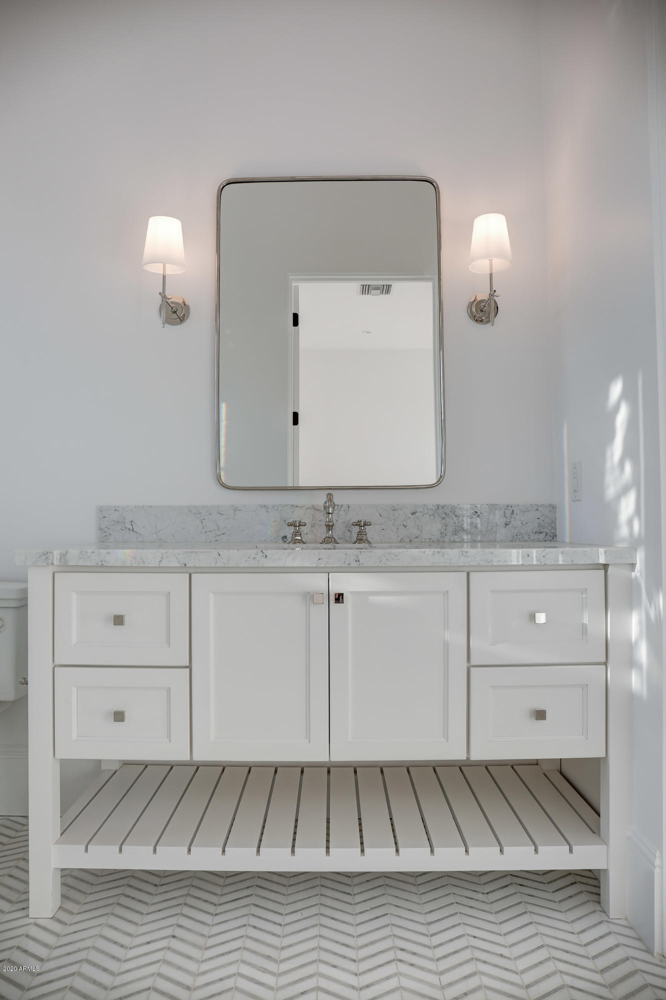 HORSESHOE PARTNER LLC MLD - Residential
