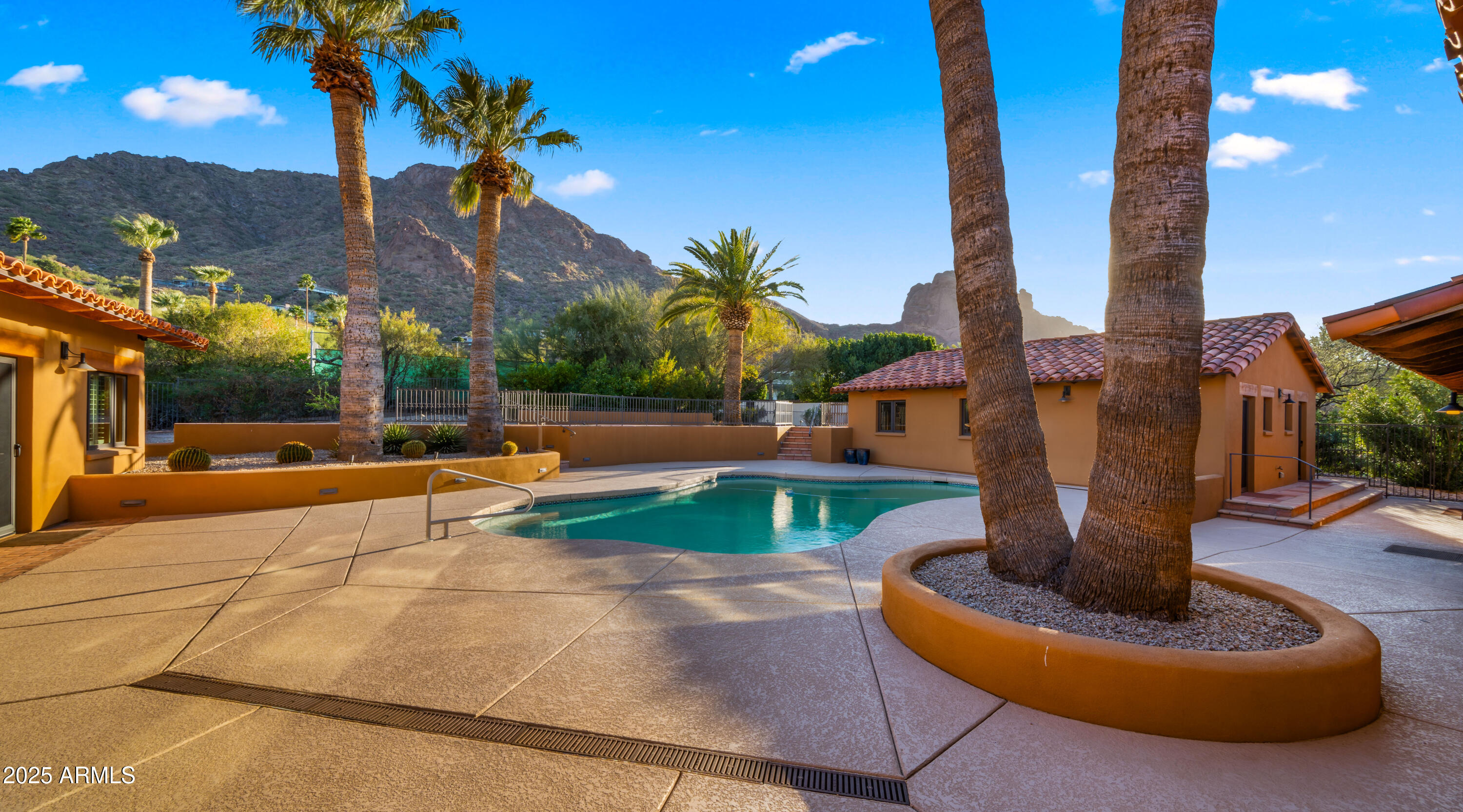 OBRIENS CAMELBACK LANDS - Residential