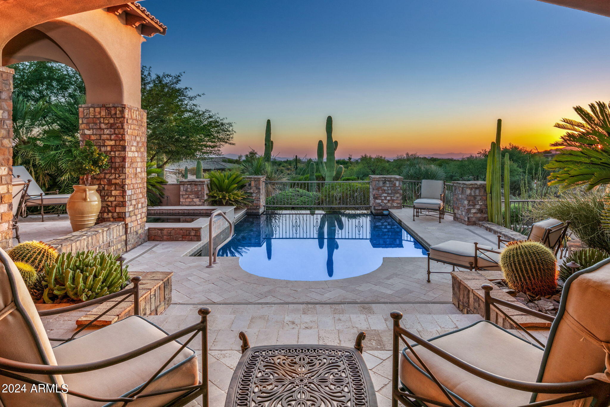Mirabel Club - Residential
