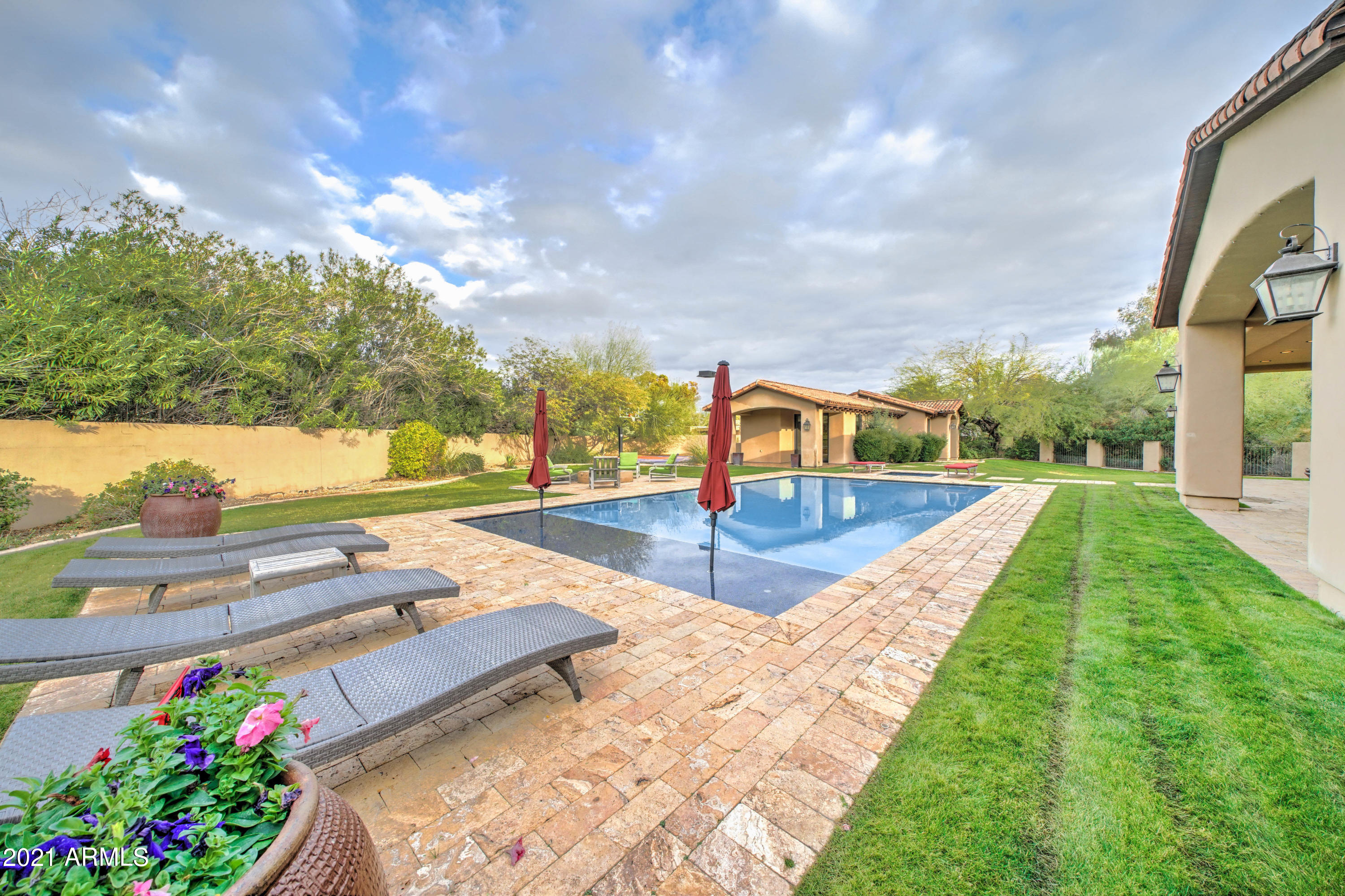 MOCKINGBIRD LANE ESTATES 4 - Residential