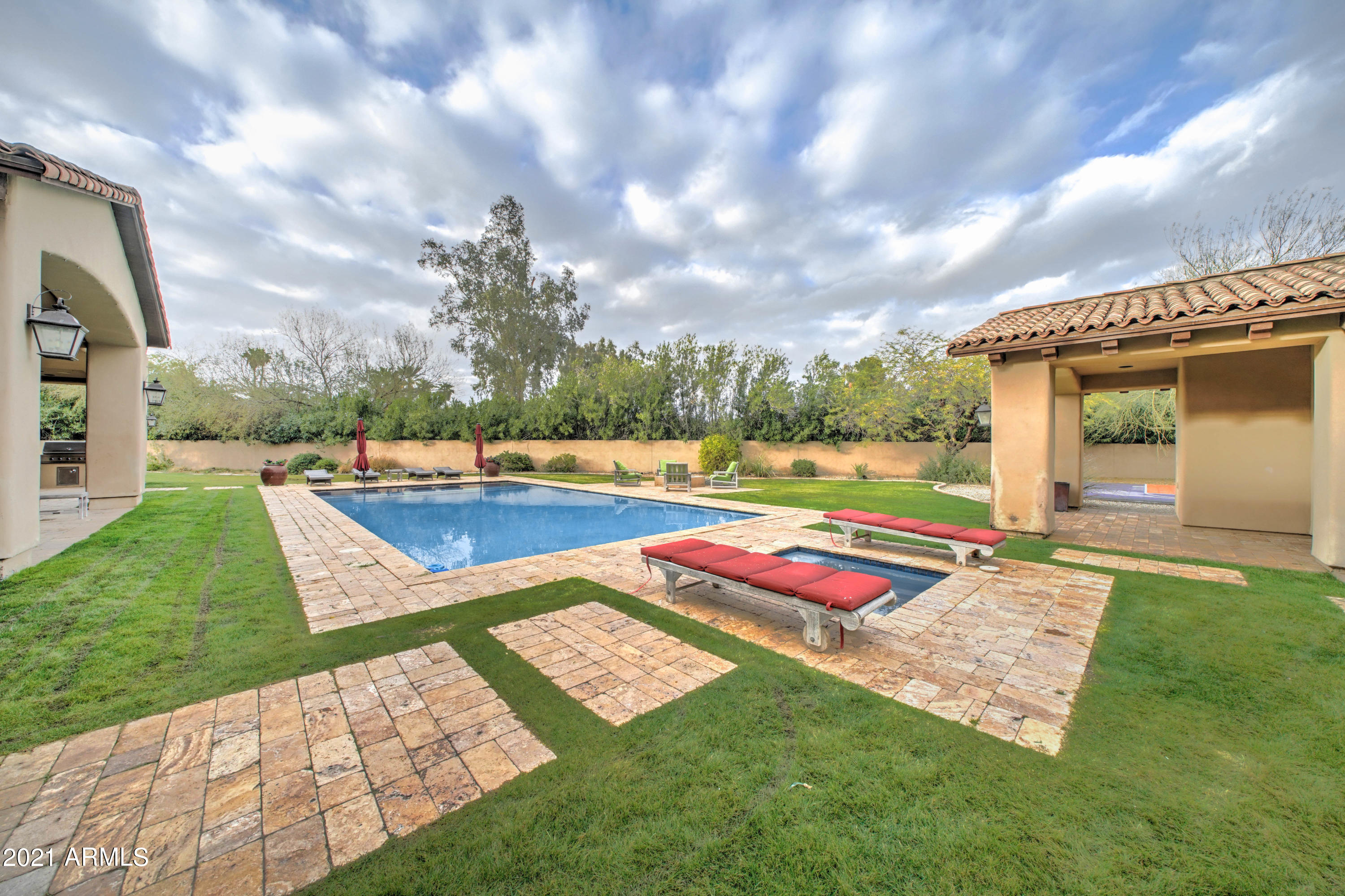 MOCKINGBIRD LANE ESTATES 4 - Residential