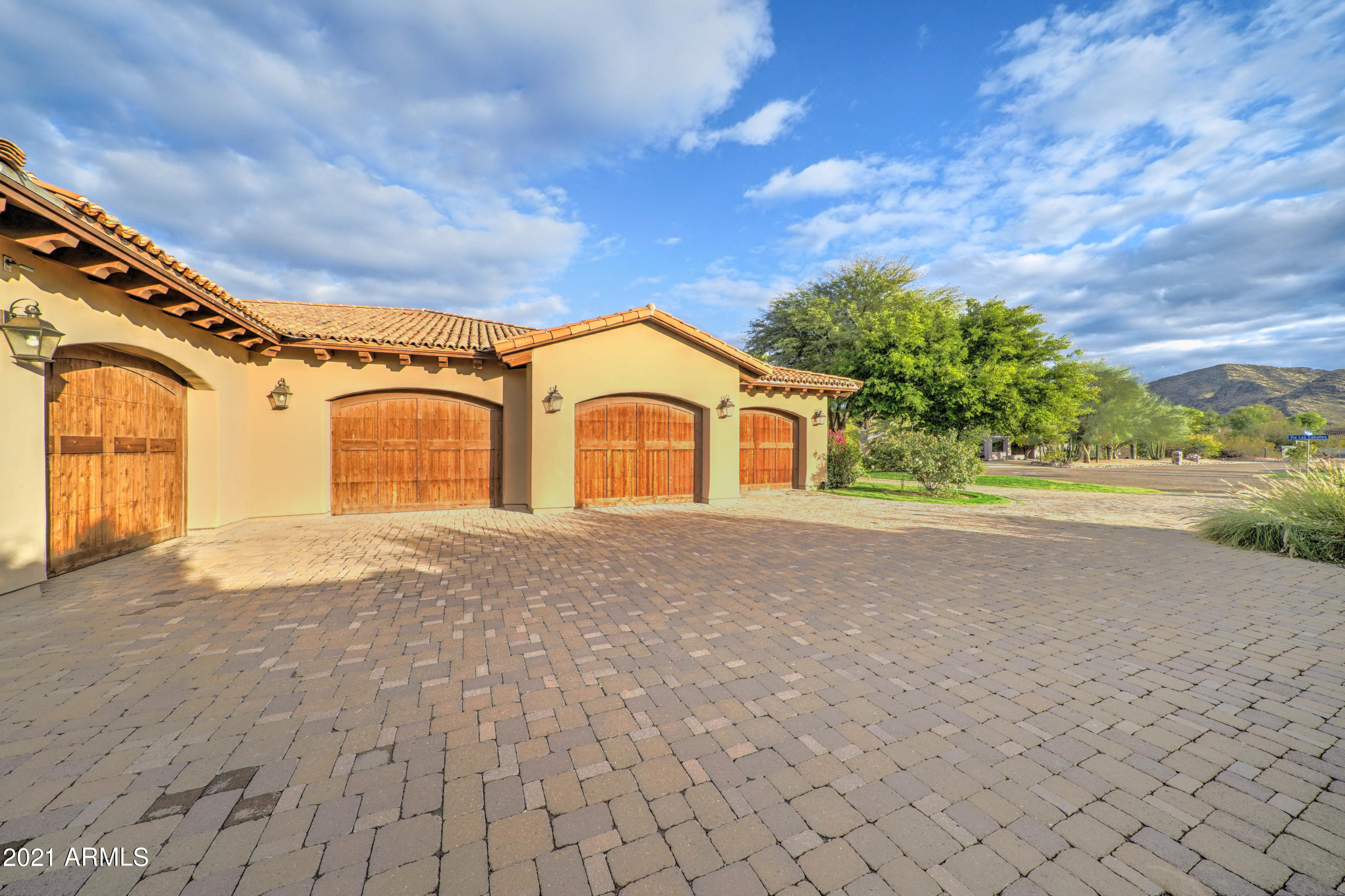MOCKINGBIRD LANE ESTATES 4 - Residential