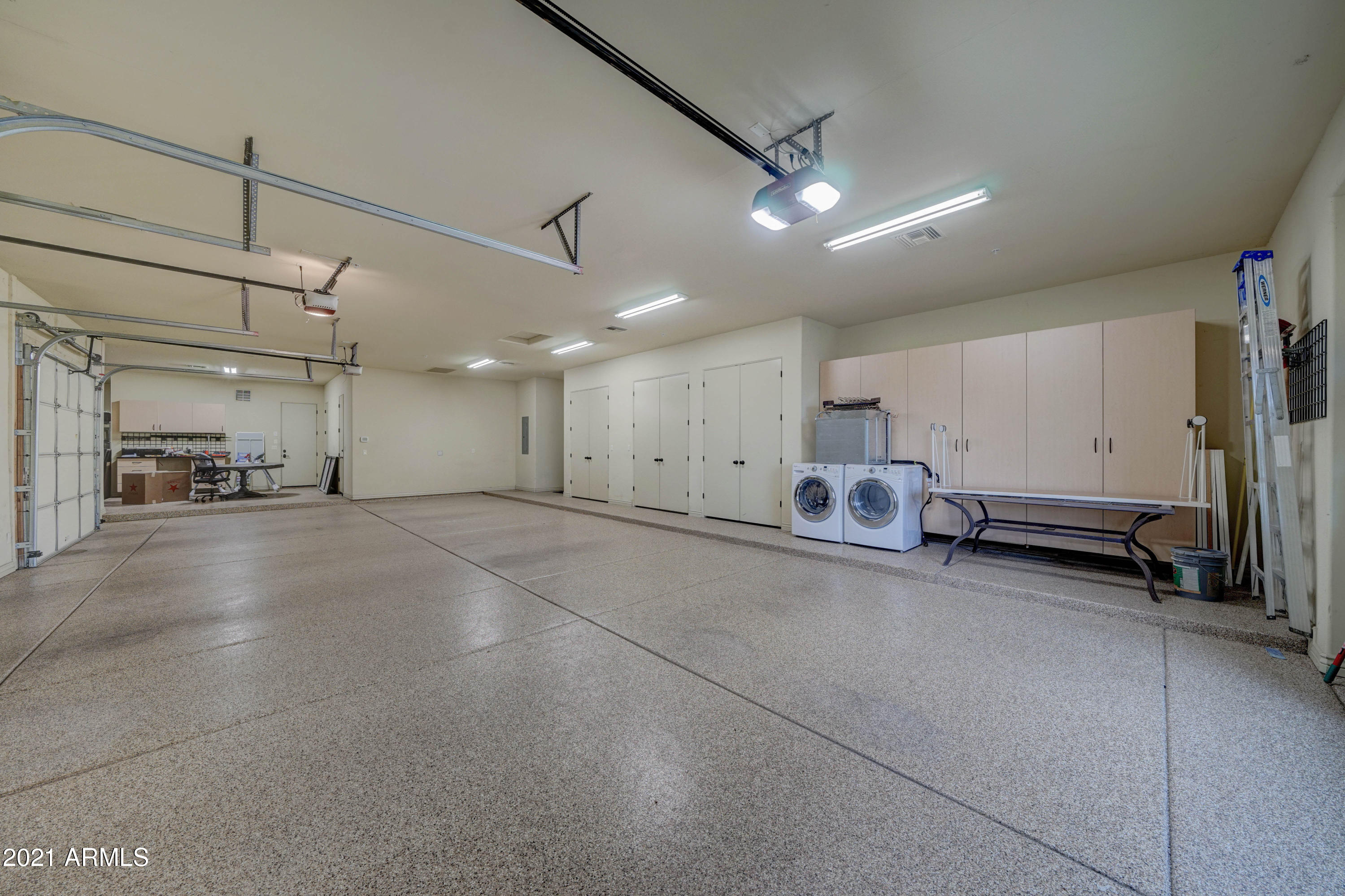 MOCKINGBIRD LANE ESTATES 4 - Residential