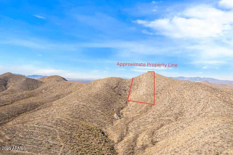 Here's another chance to Own a piece of the Old West.  The Historical ''Patented Honeycomb'' Mining Claim. On Military Hill in Tombstone Arizona.  Located at the top of the Mountain with 360 degrees views in all directions.  Mine the land to search for minerals or build and home and enjoy the scenery! no legal access to property buyer to verify